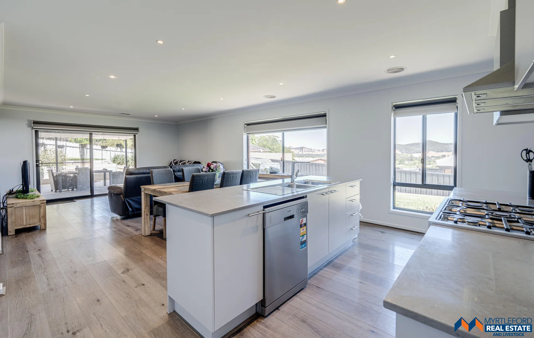 Additional image 24 of 4 Washington Parade, Myrtleford VIC 3737