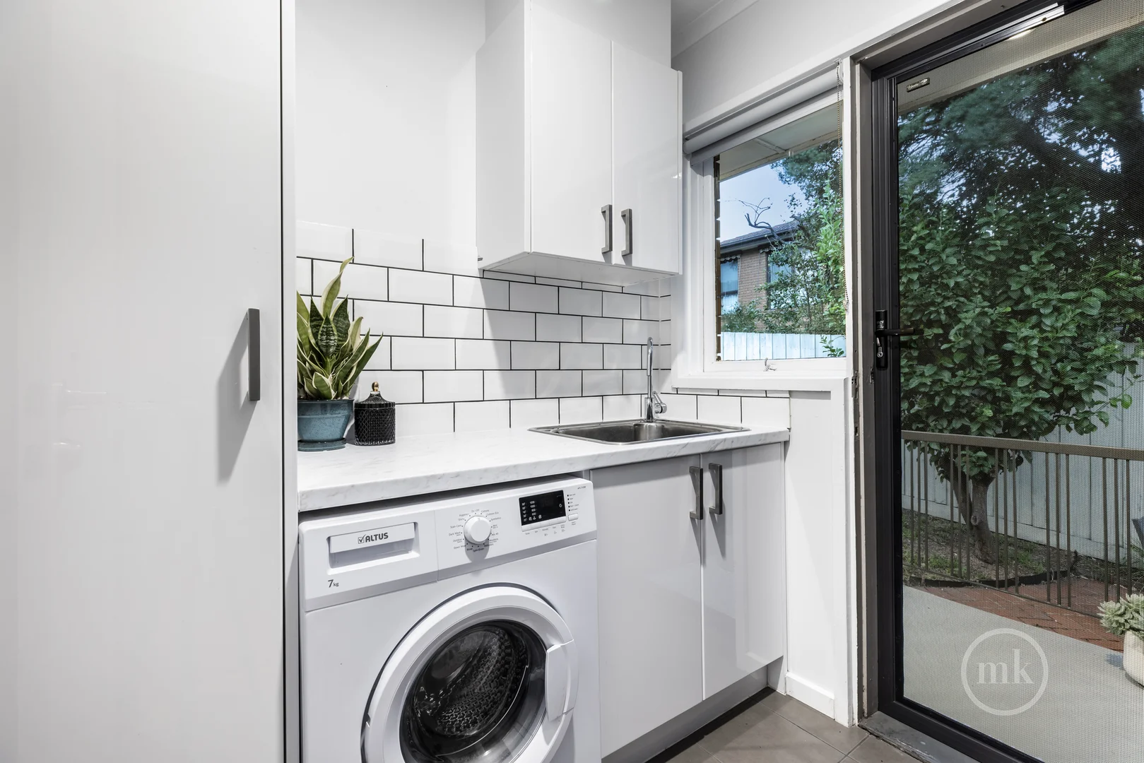 Additional image 7 of 8/83 Nell Street, Greensborough VIC 3088