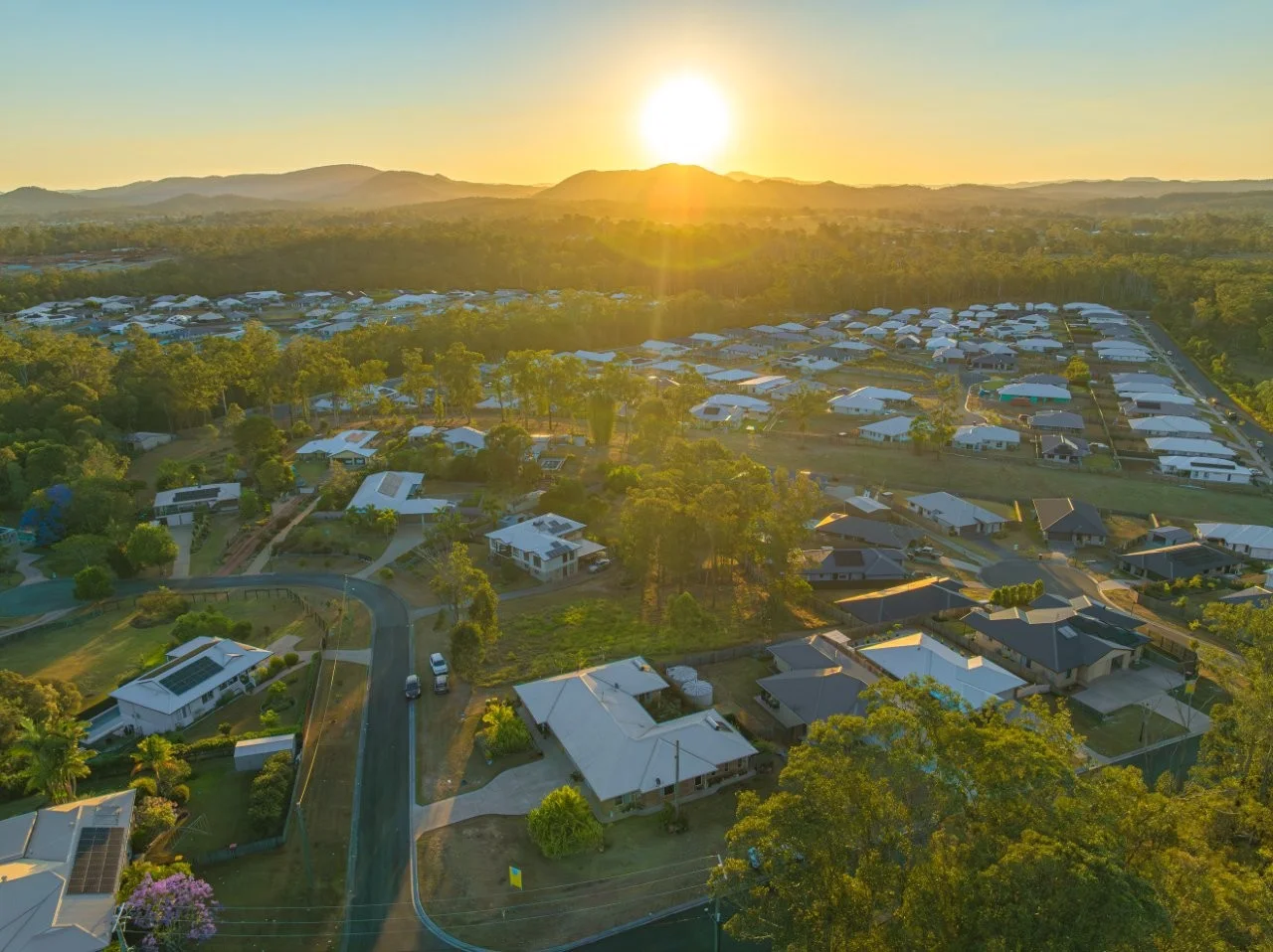 2 Rosewood Court, Southside QLD 4570