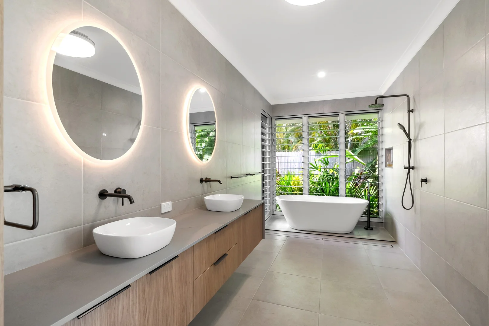 Additional image 14 of 8 Beach Close, Port Douglas QLD 4877