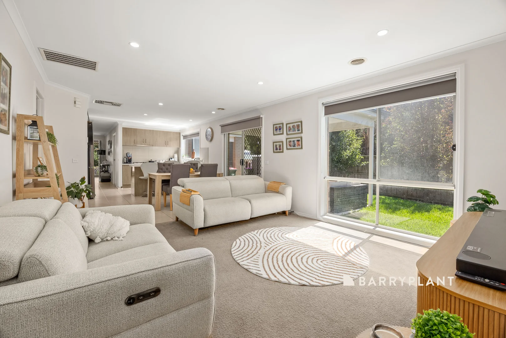 Additional image 2 of 11 Nickell Court, Drouin VIC 3818