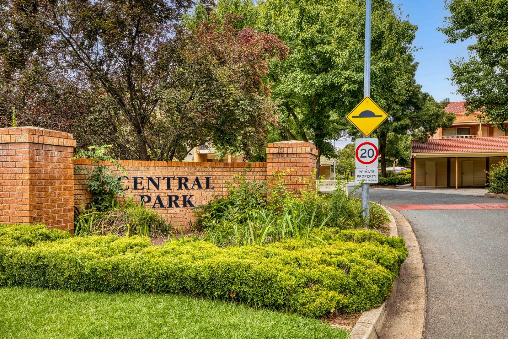 5/12 Albermarle place, Phillip ACT 2606