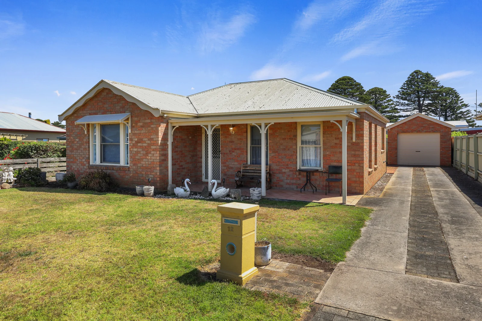 12 Paton Street, Port Fairy VIC 3284
