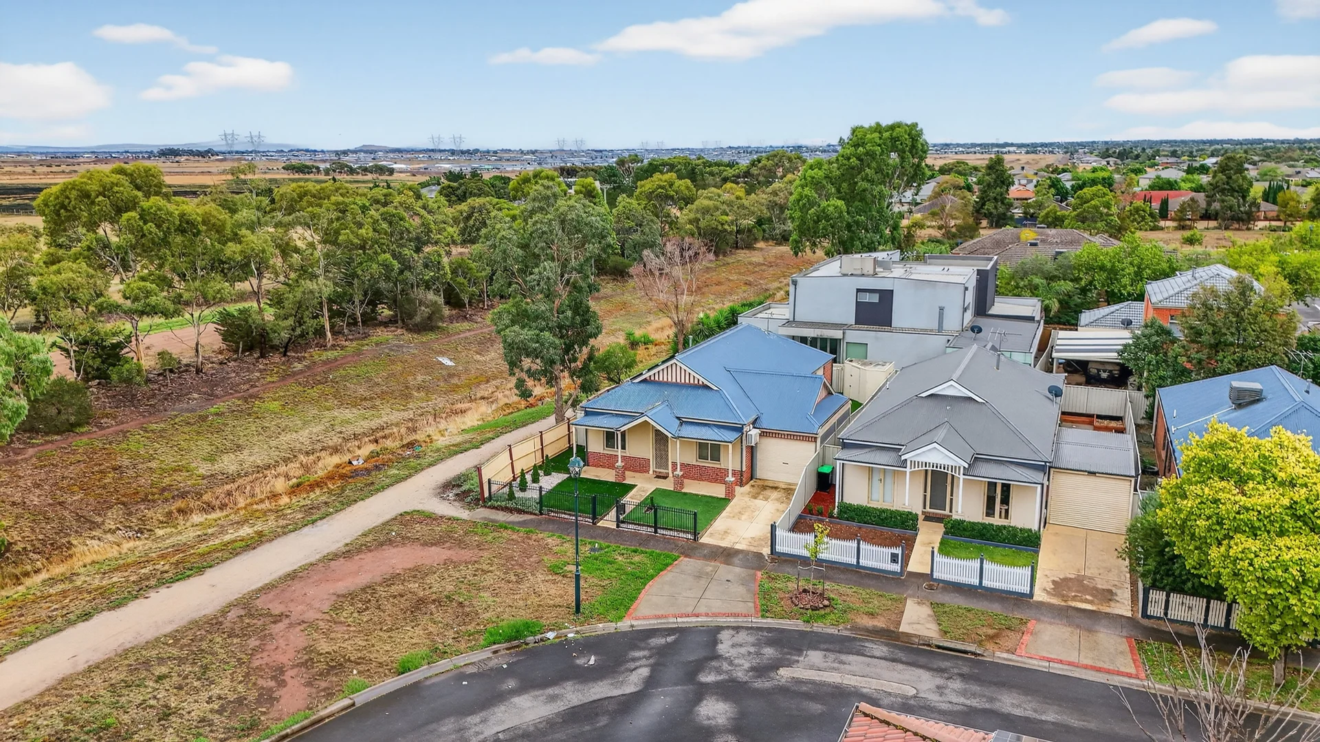 Additional image 15 of 9 Palfrey Green, Caroline Springs VIC 3023