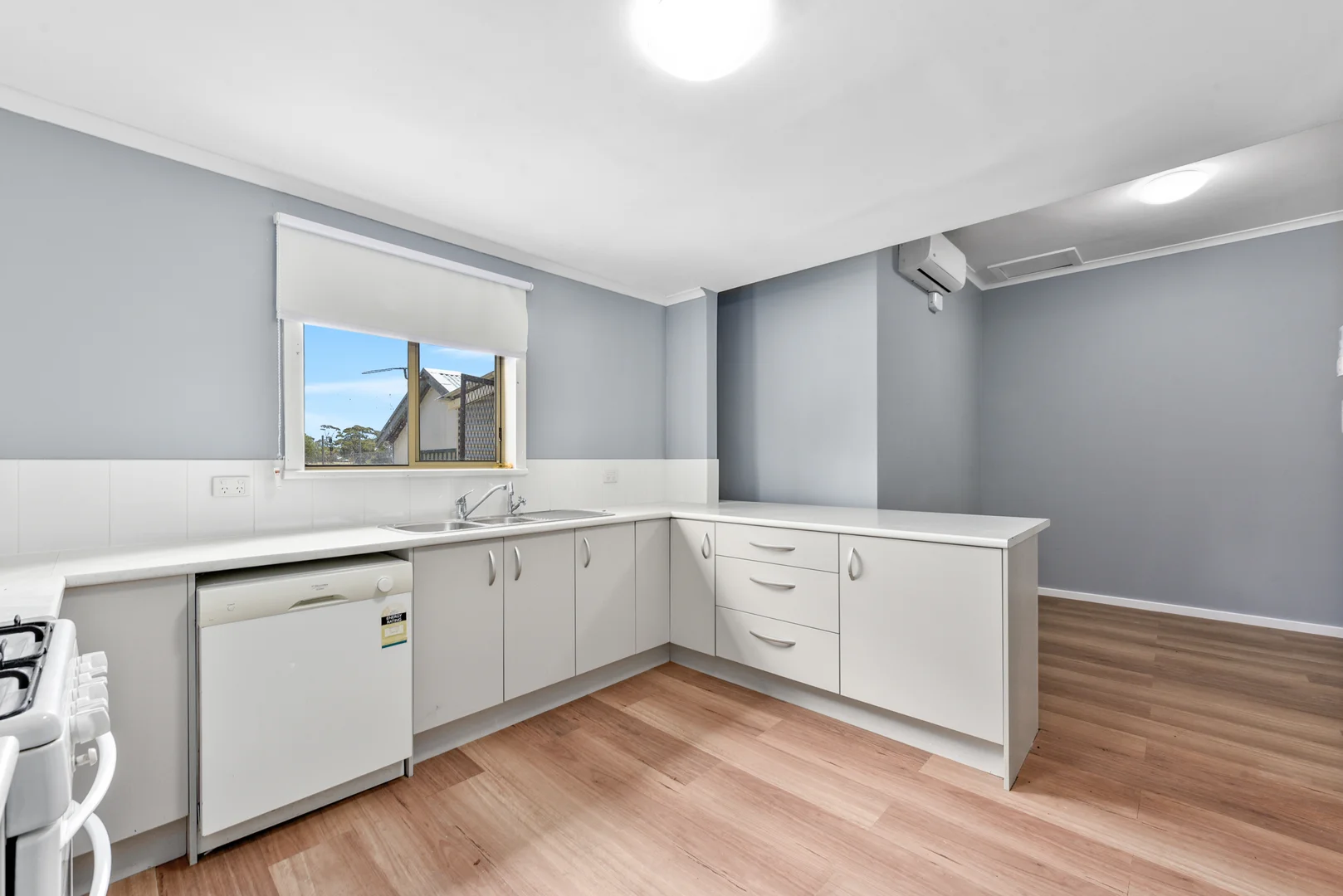 Additional image 11 of 132 Dukes Highway, Keith SA 5267