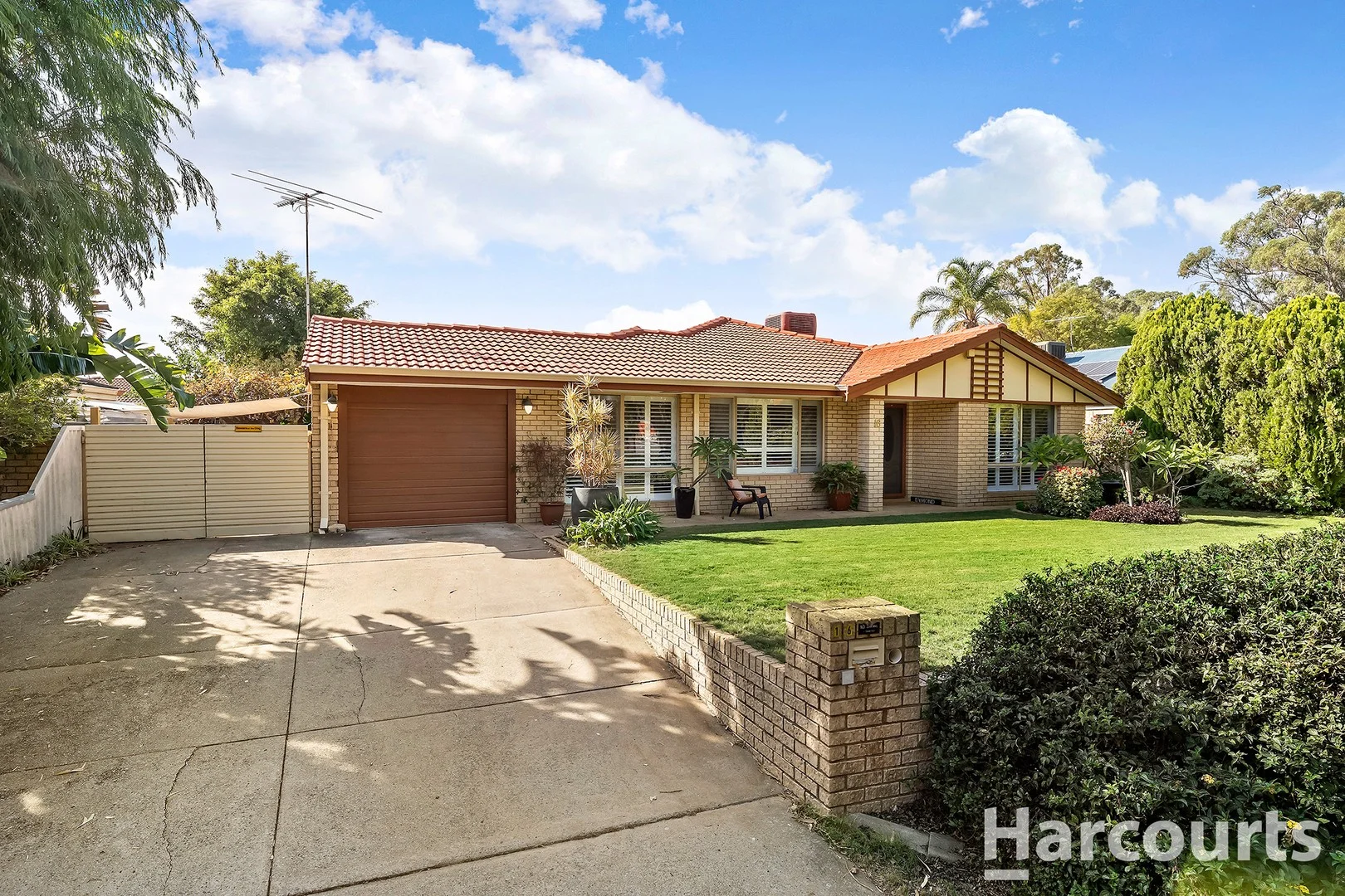 16 Grafton Drive, Dudley Park WA 6210