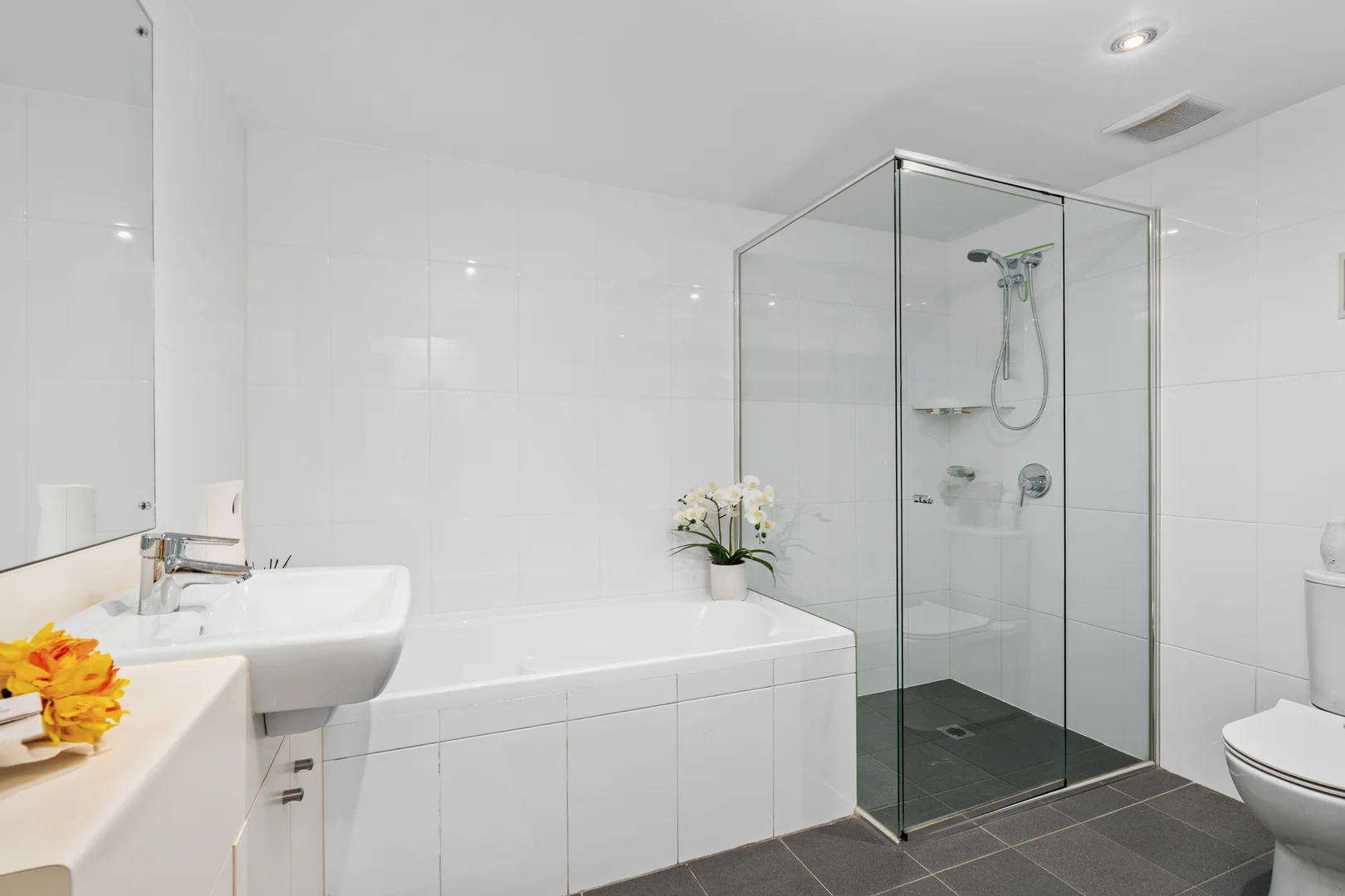 Additional image 10 of 2/1-9 Beach Street, The Entrance NSW 2261