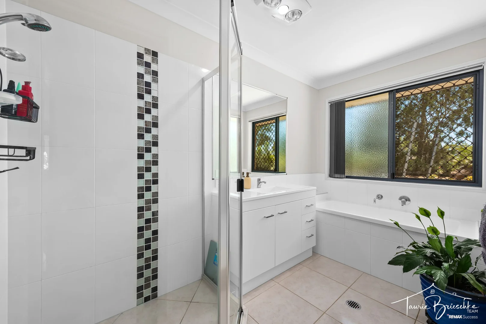 Additional image 10 of 17 Kerry View Court, Forest Hill QLD 4342