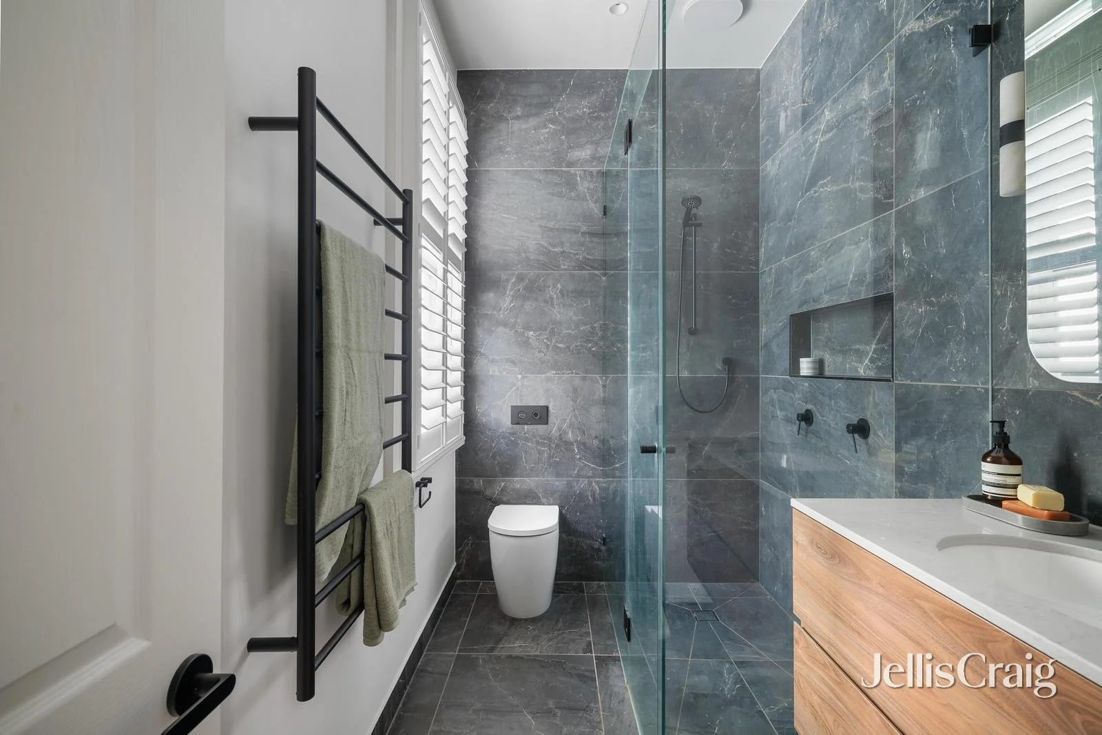 Additional image 9 of 111 Edgevale Road, Kew VIC 3101