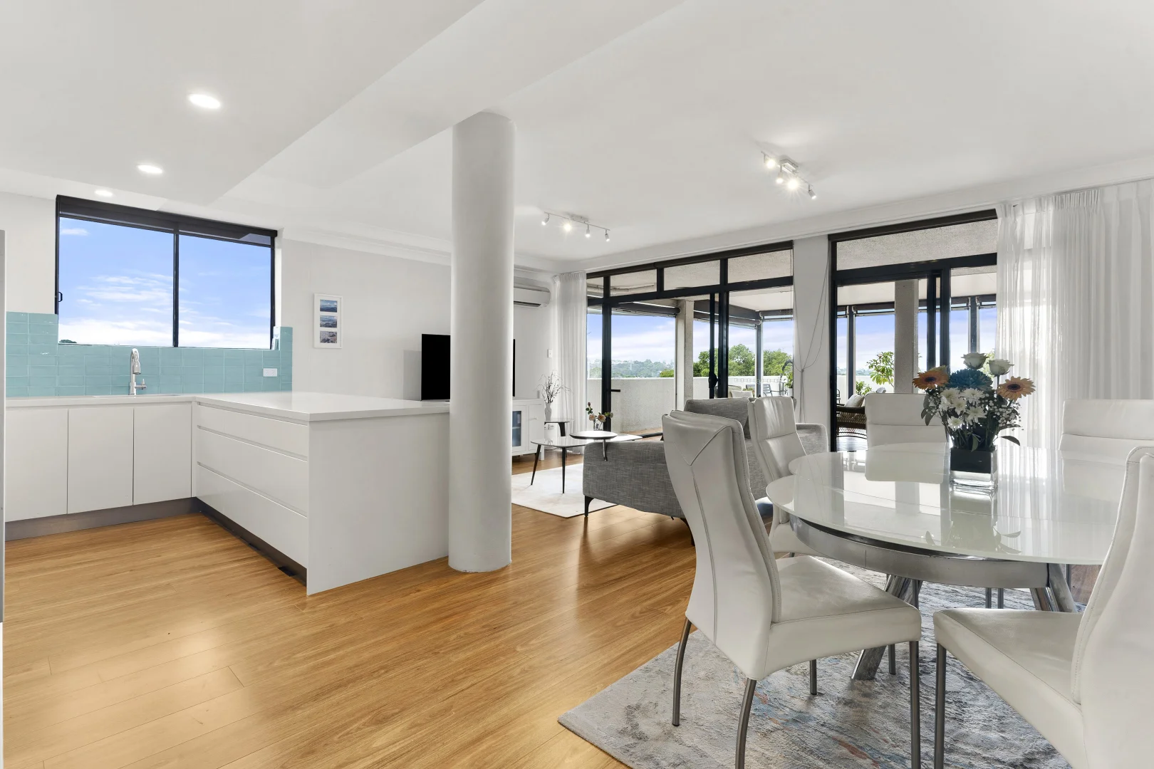 Additional image 2 of 57/2-4 Central Road, Miranda NSW 2228