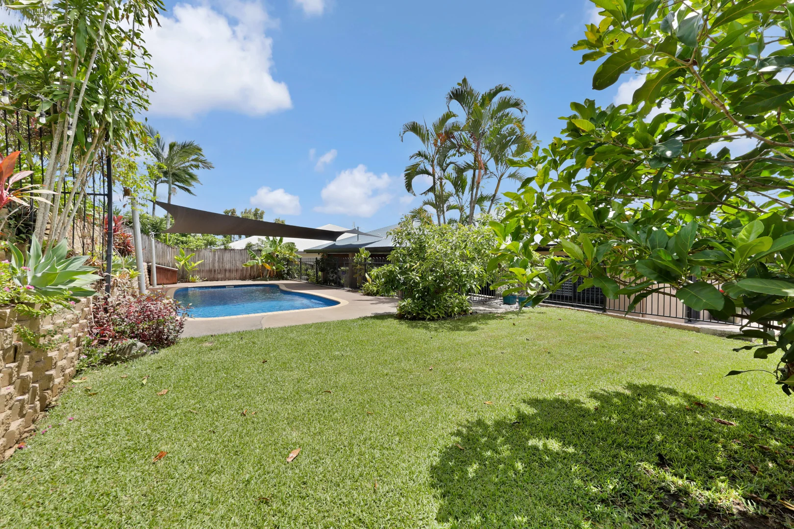 Additional image 2 of 5 Gillies Court, Rural View QLD 4740