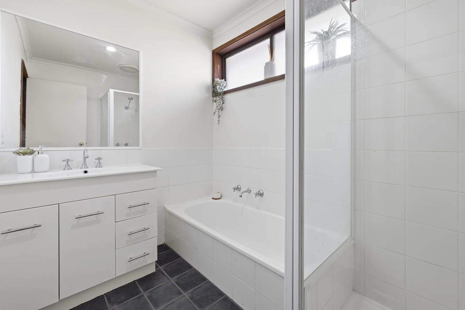 Additional image 11 of 2 El Greco Court, Scoresby VIC 3179