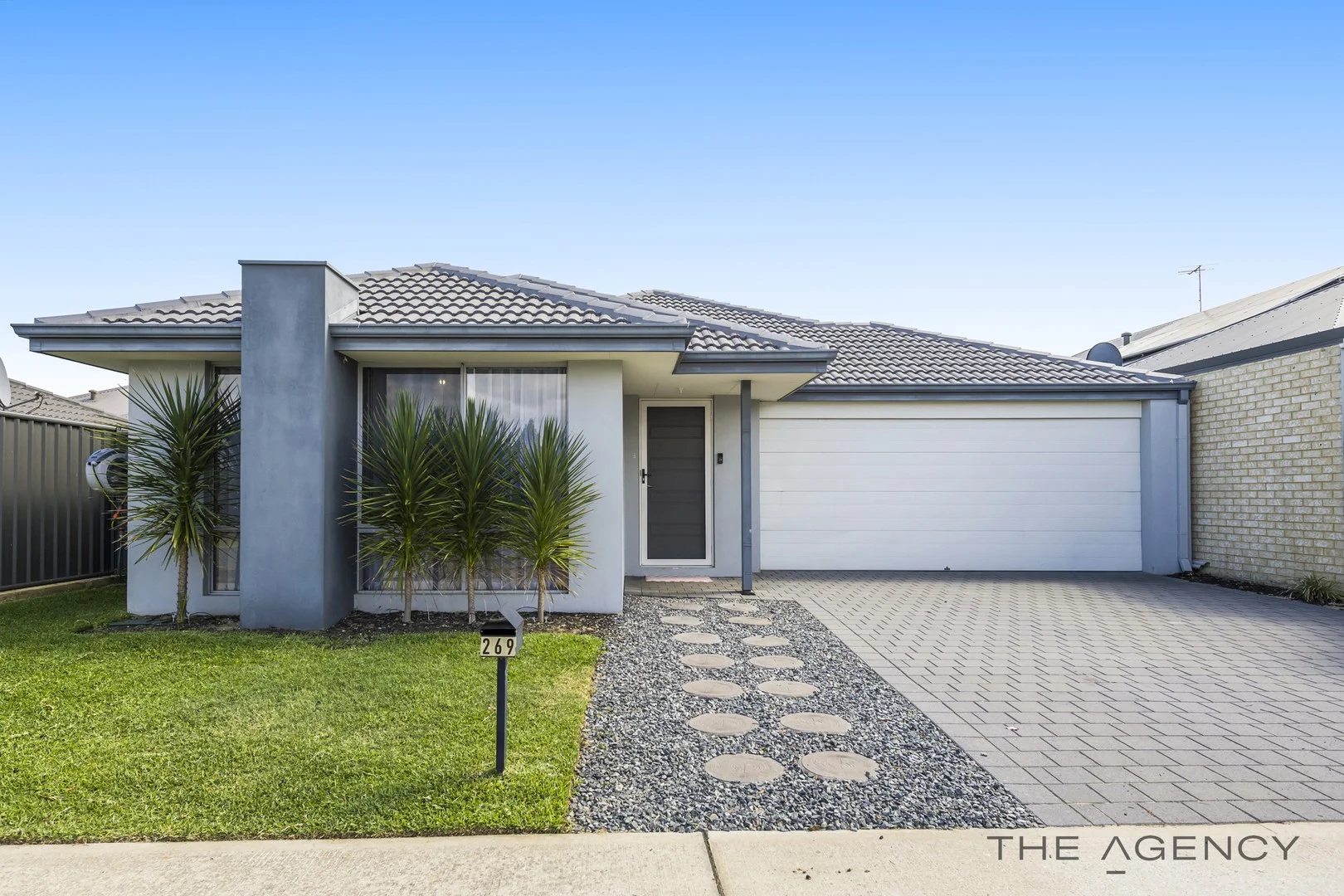 269 Lake Valley Drive, Lakelands WA 6180