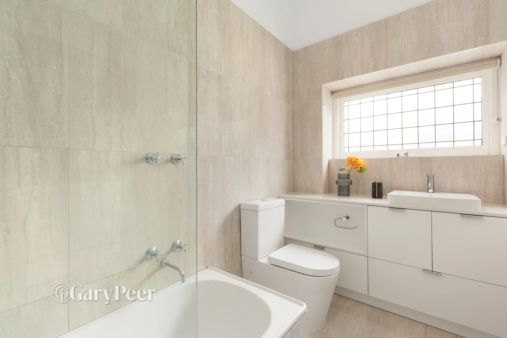 Additional image 9 of 9A Holland Grove, Caulfield North VIC 3161