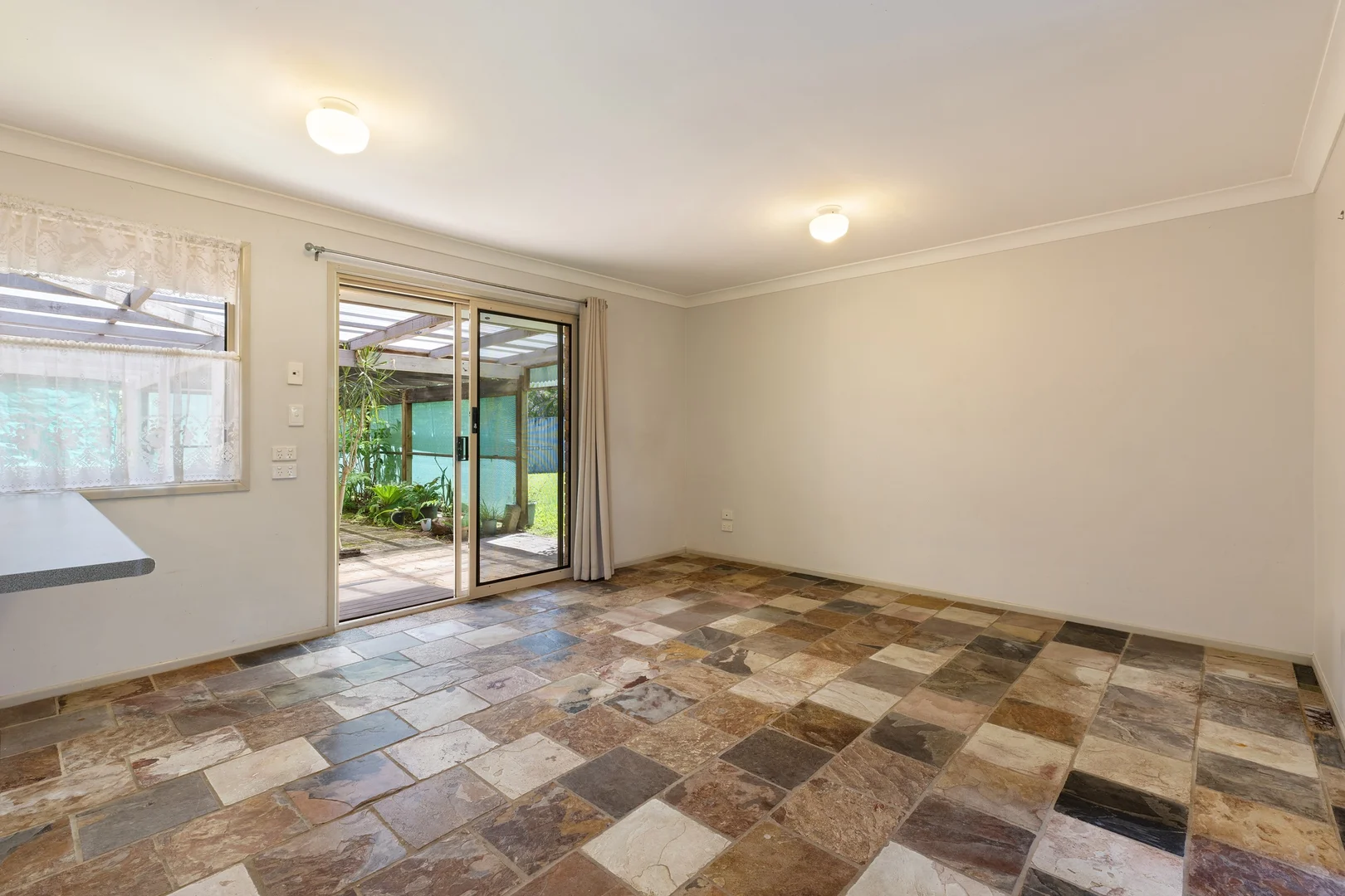 Additional image 13 of 35 Kallaroo Circuit, Ocean Shores NSW 2483