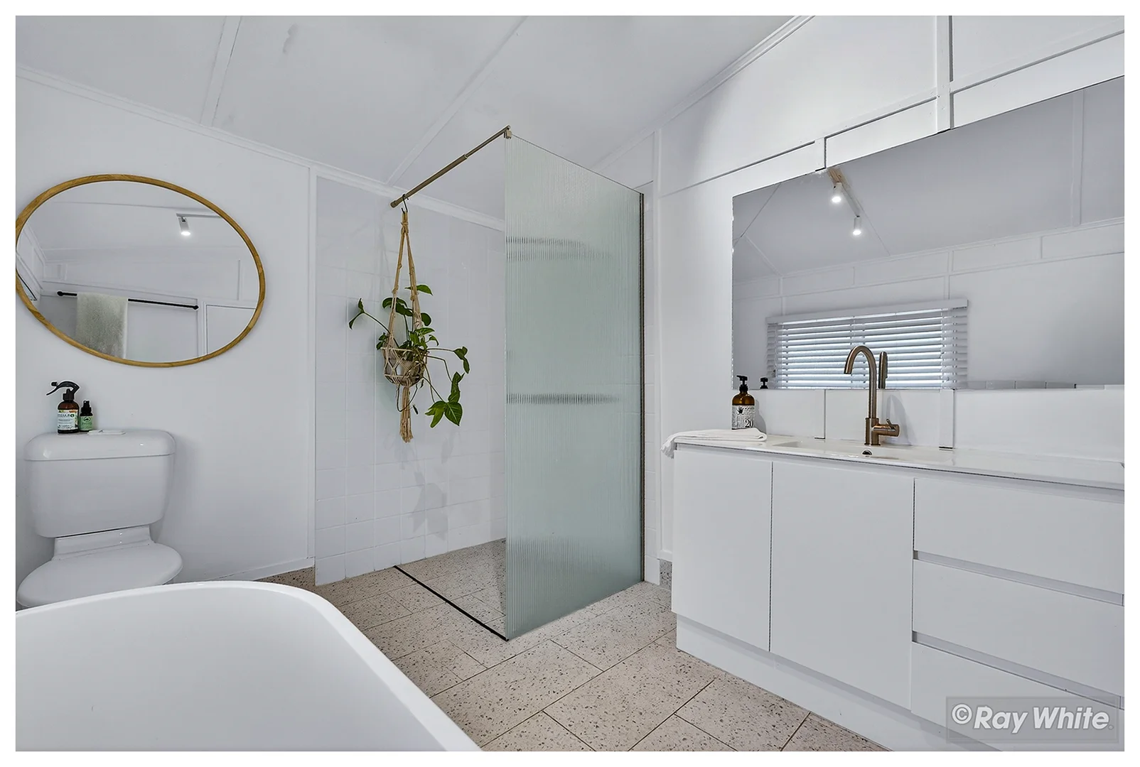 Additional image 22 of 101 Curran Street, Koongal QLD 4701