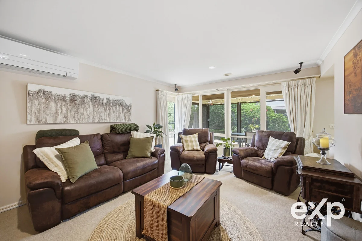 Additional image 15 of 21 Whernside Court, Mooroolbark VIC 3138