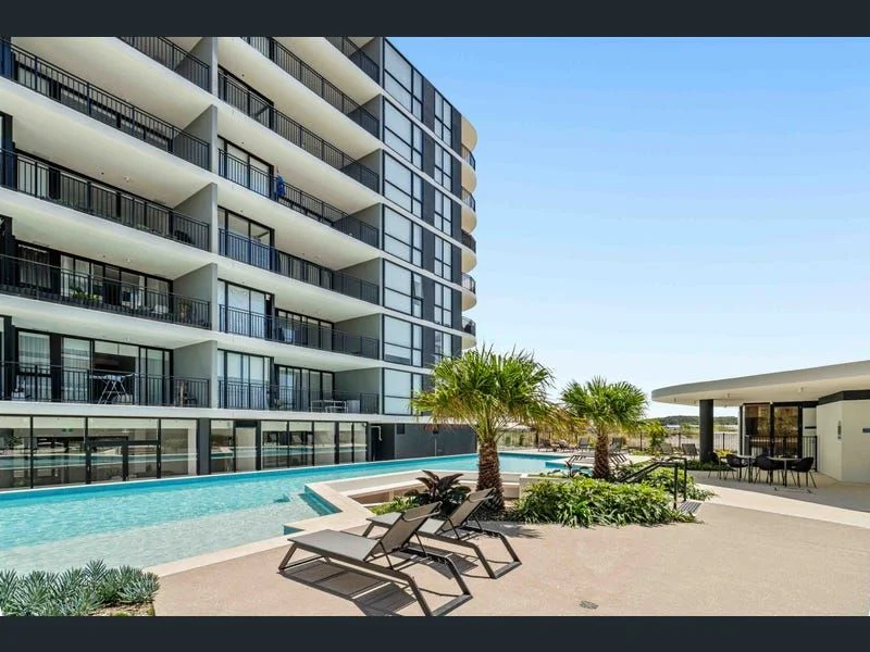 Additional image 12 of Hope Island QLD 4212