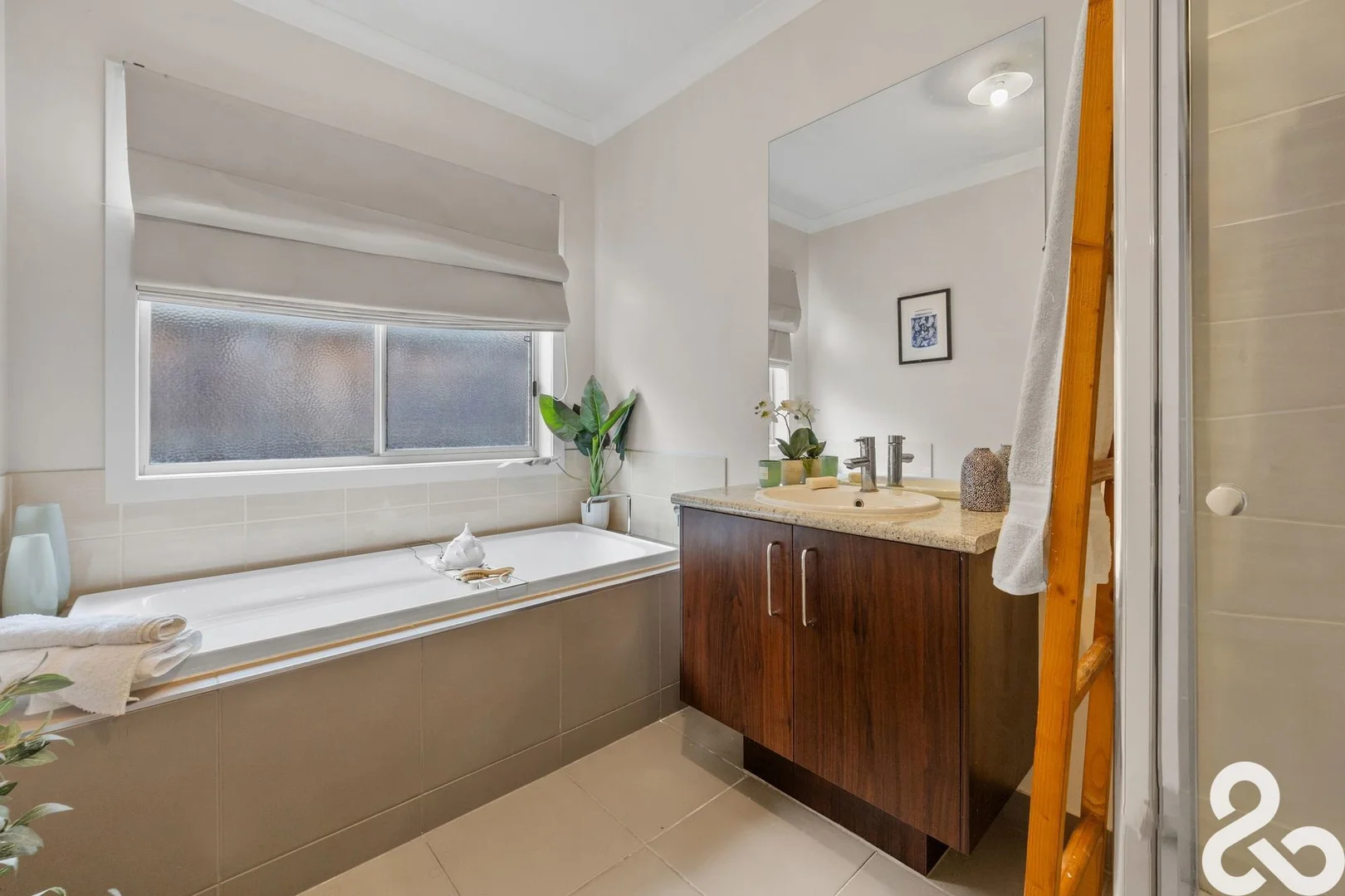 Additional image 11 of 16 Serendip Avenue, South Morang VIC 3752