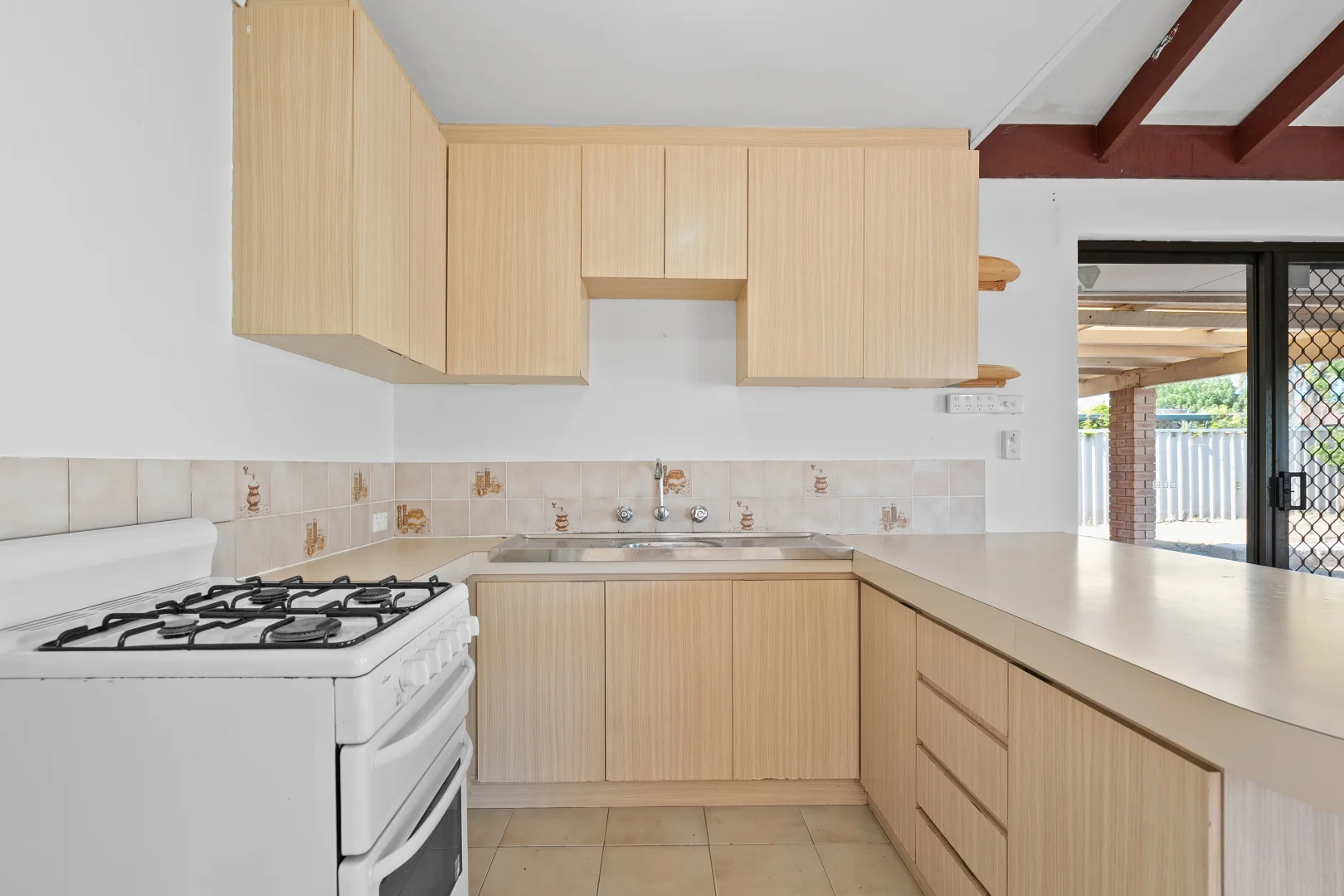 Additional image 12 of 3 Tangaroa Close, Cooloongup WA 6168