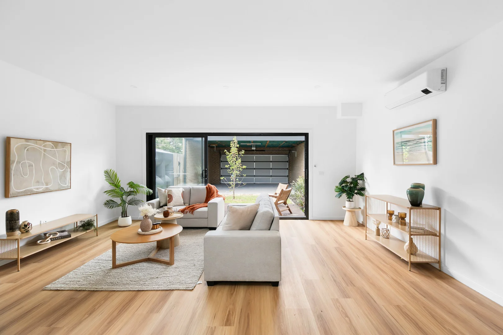 Additional image 2 of 51A Rhodes Parade, Oak Park VIC 3046