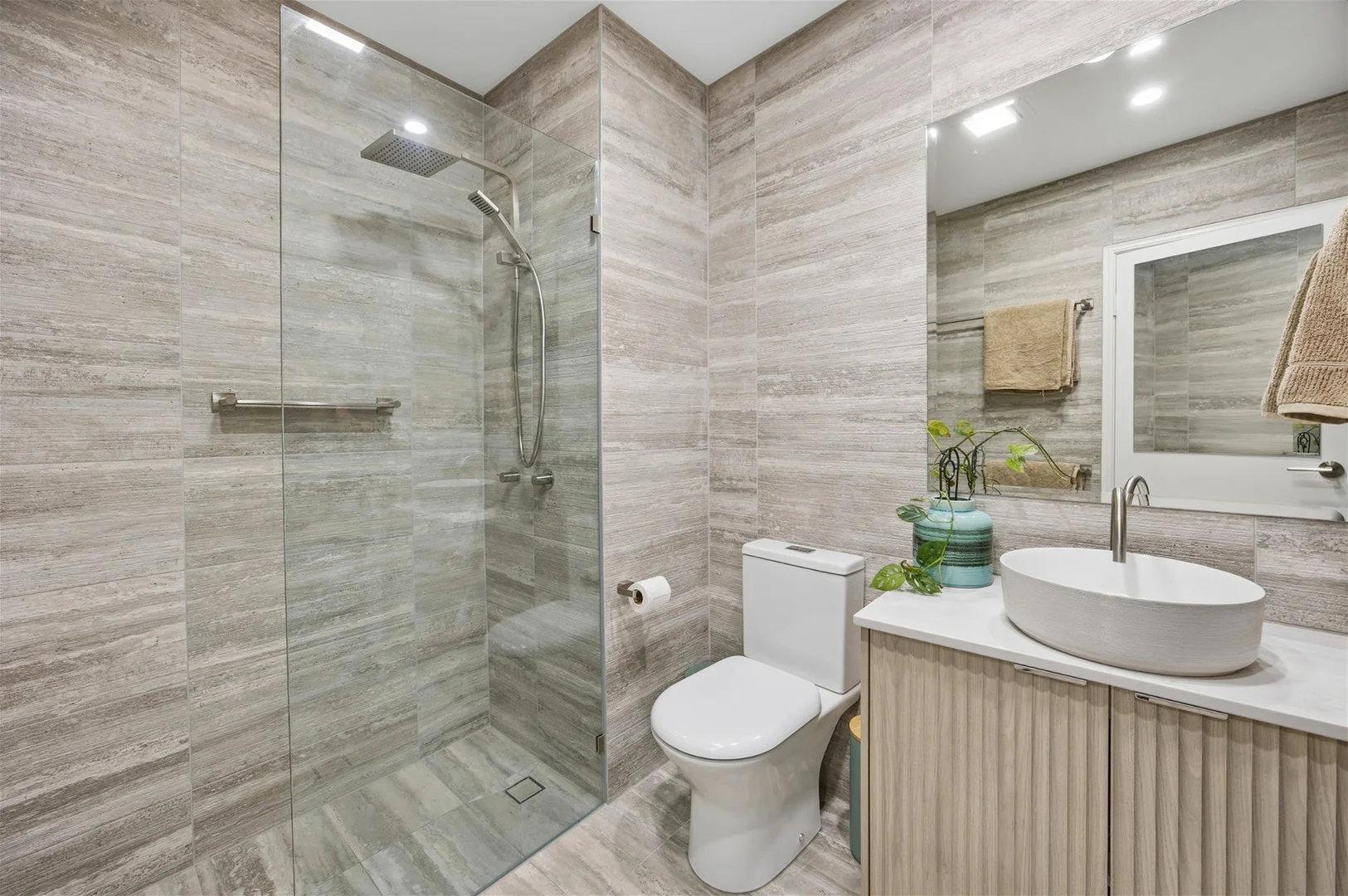 Additional image 9 of A36/1 Great Hall Drive, Miami QLD 4220