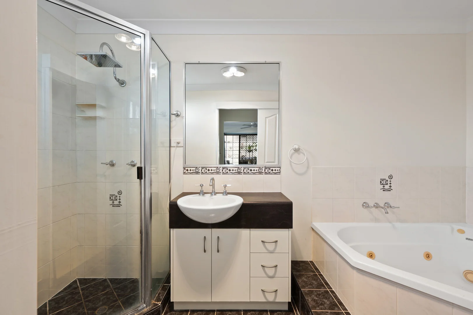 Additional image 20 of 5 Gillies Court, Rural View QLD 4740