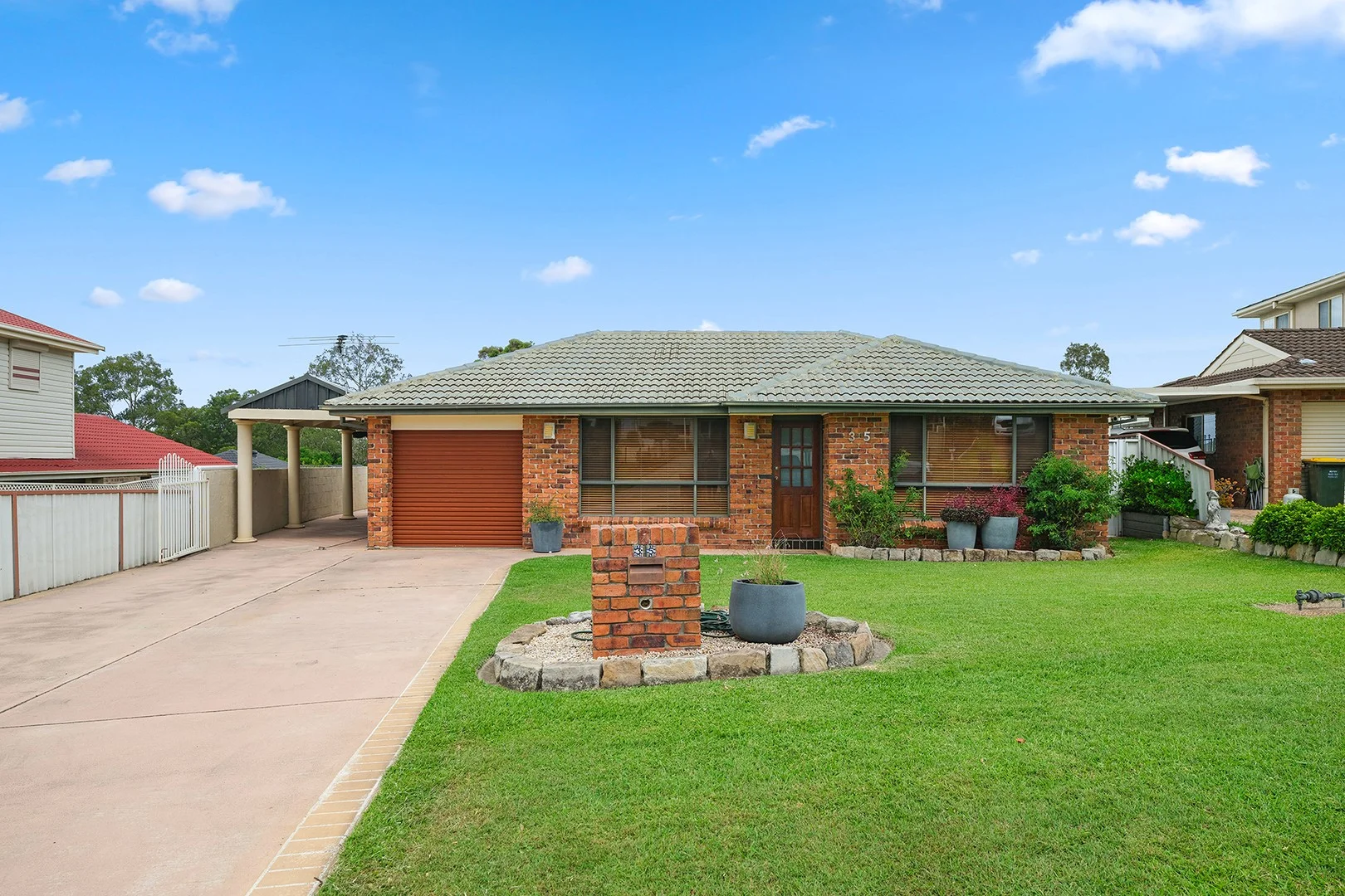 35 Clayton Crescent, Rutherford NSW 2320