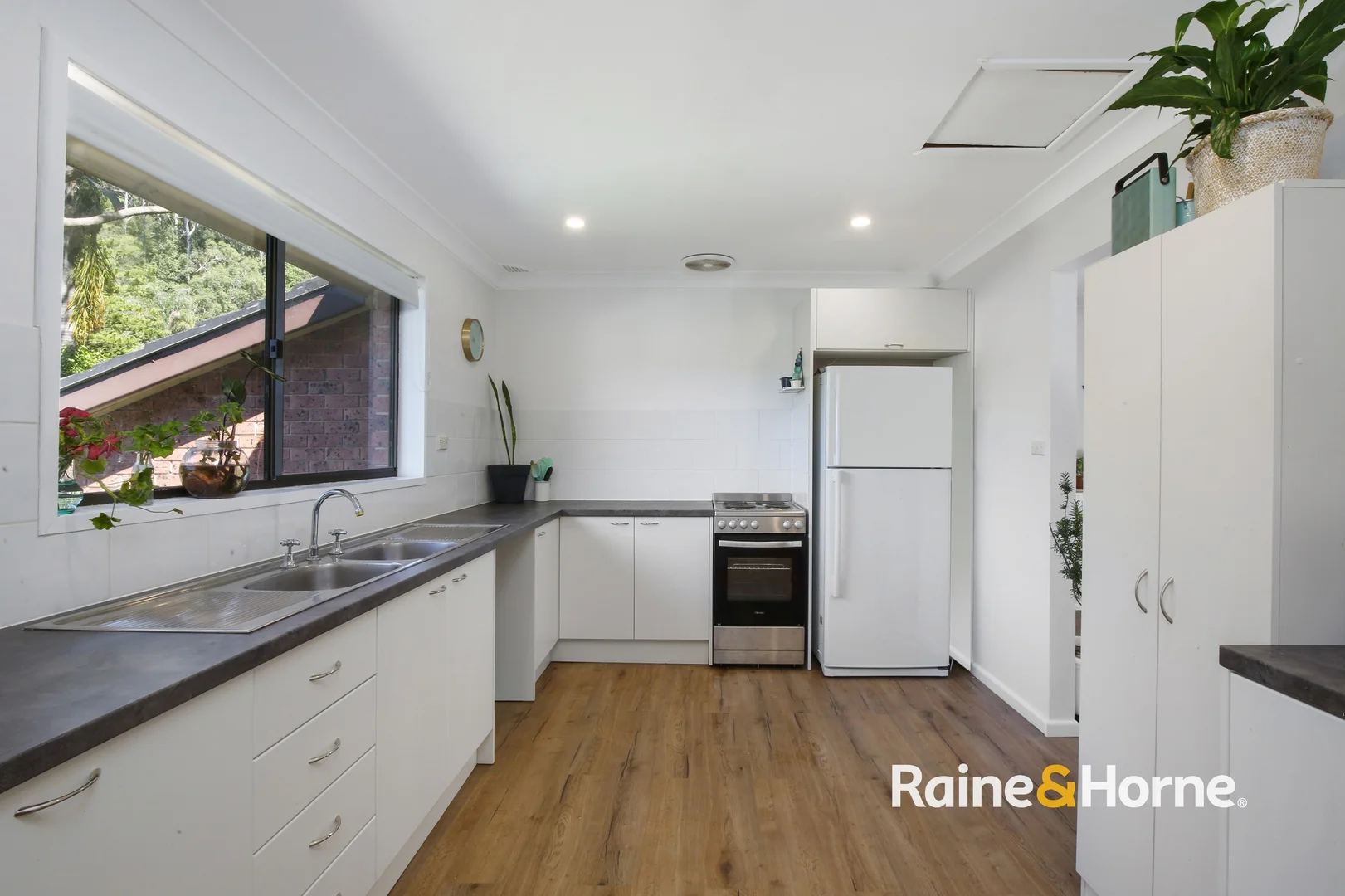 Additional image 7 of 40 Melaleuca Crescent, Tascott NSW 2250