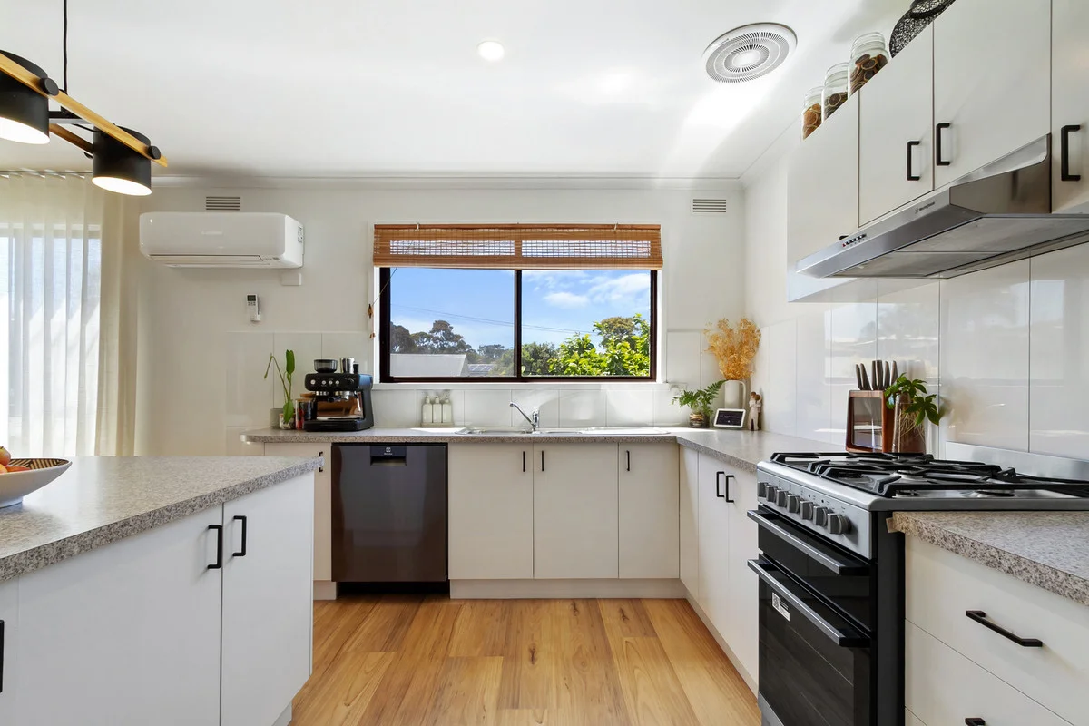 Additional image 9 of 19 West Crescent, Lakes Entrance VIC 3909