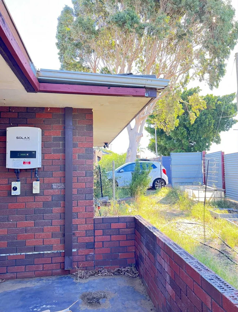 Additional image 2 of 10 Kenny Crescent, Rangeway WA 6530