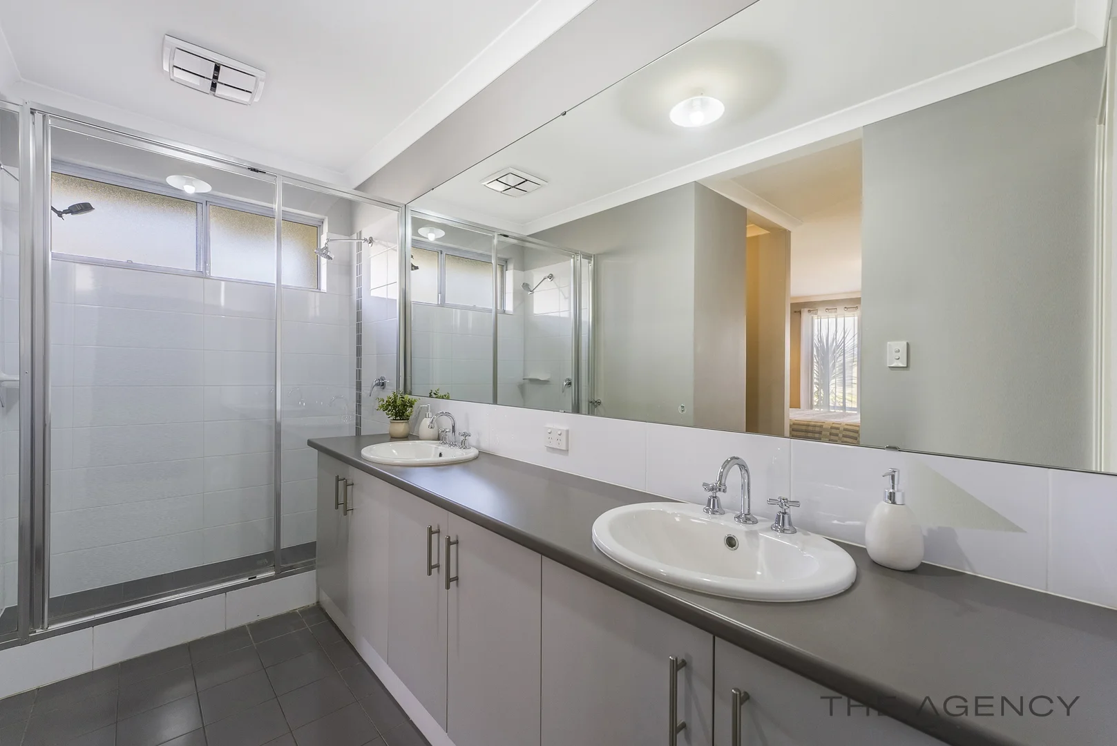 Additional image 3 of 269 Lake Valley Drive, Lakelands WA 6180