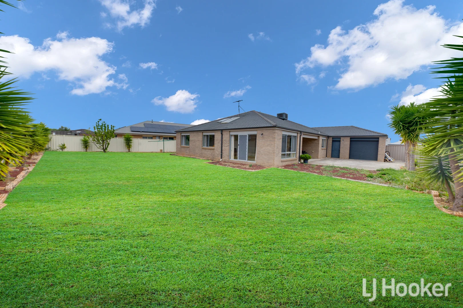 Additional image 13 of 32 Scarborough Crescent, Harkness VIC 3337