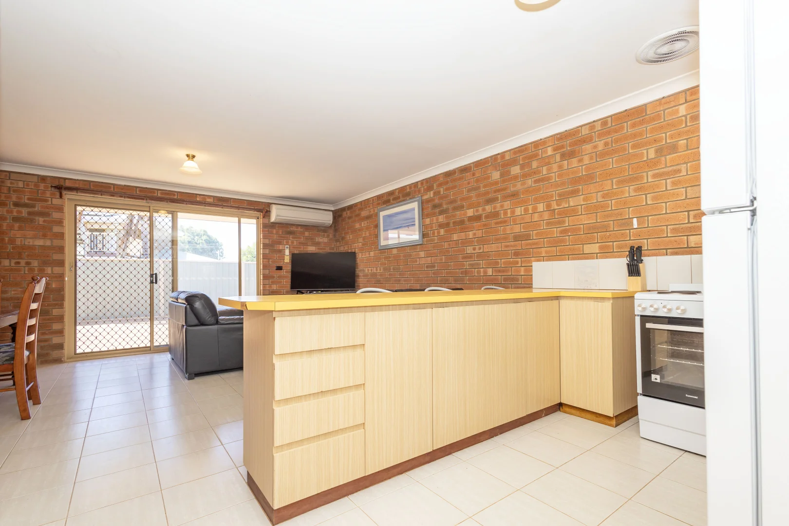 Additional image 10 of Unit 6/36 Nairn Street, Leeman WA 6514