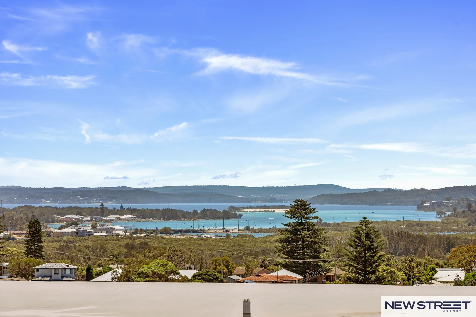 Additional image 3 of 403/1 Mawson Close, Caves Beach NSW 2281