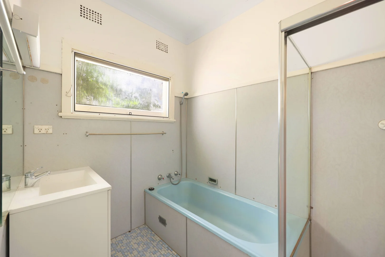 Additional image 6 of 205 Oaks Road, Thirlmere NSW 2572