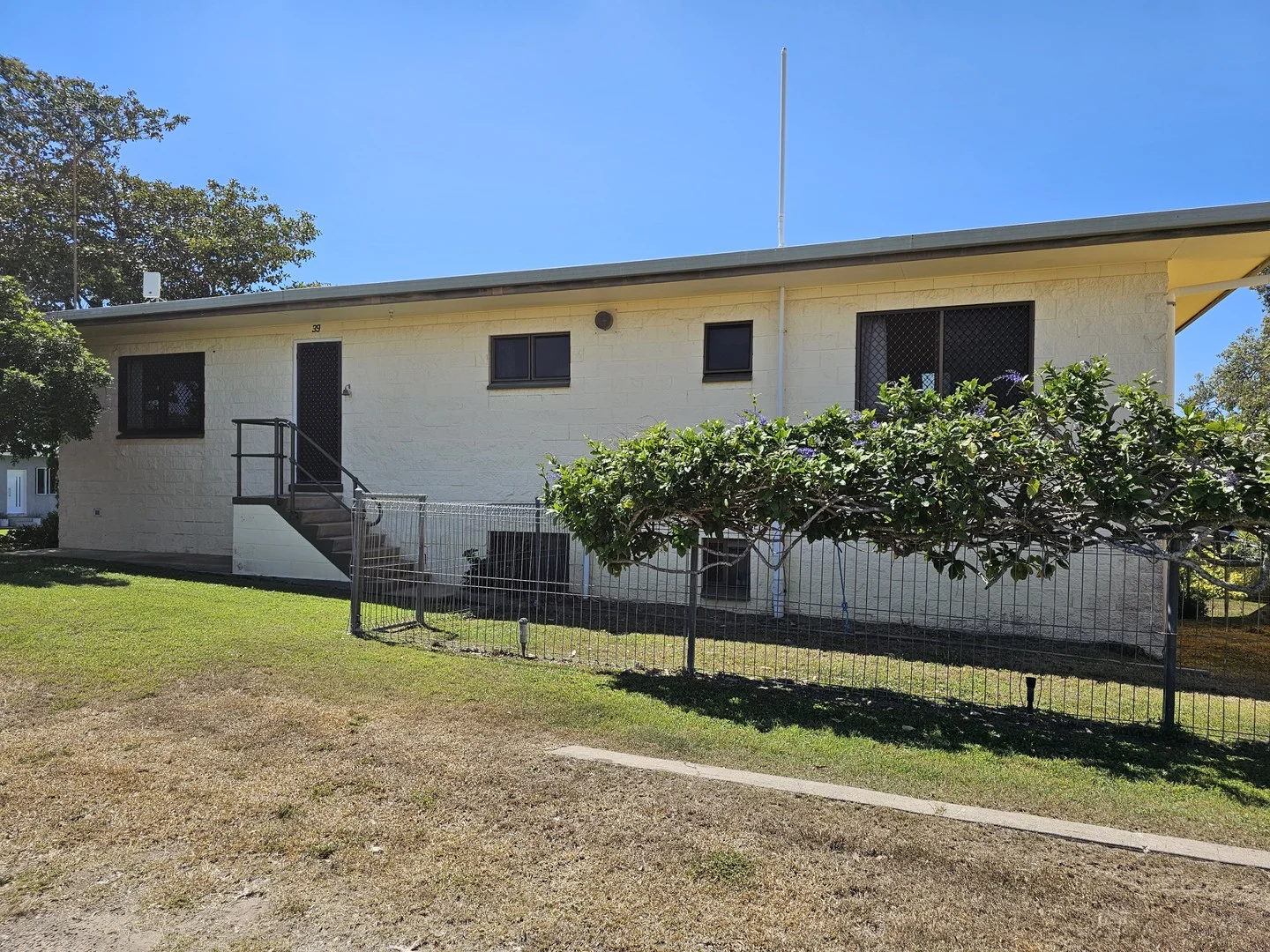 39 Narrah Street, Alva QLD 4807