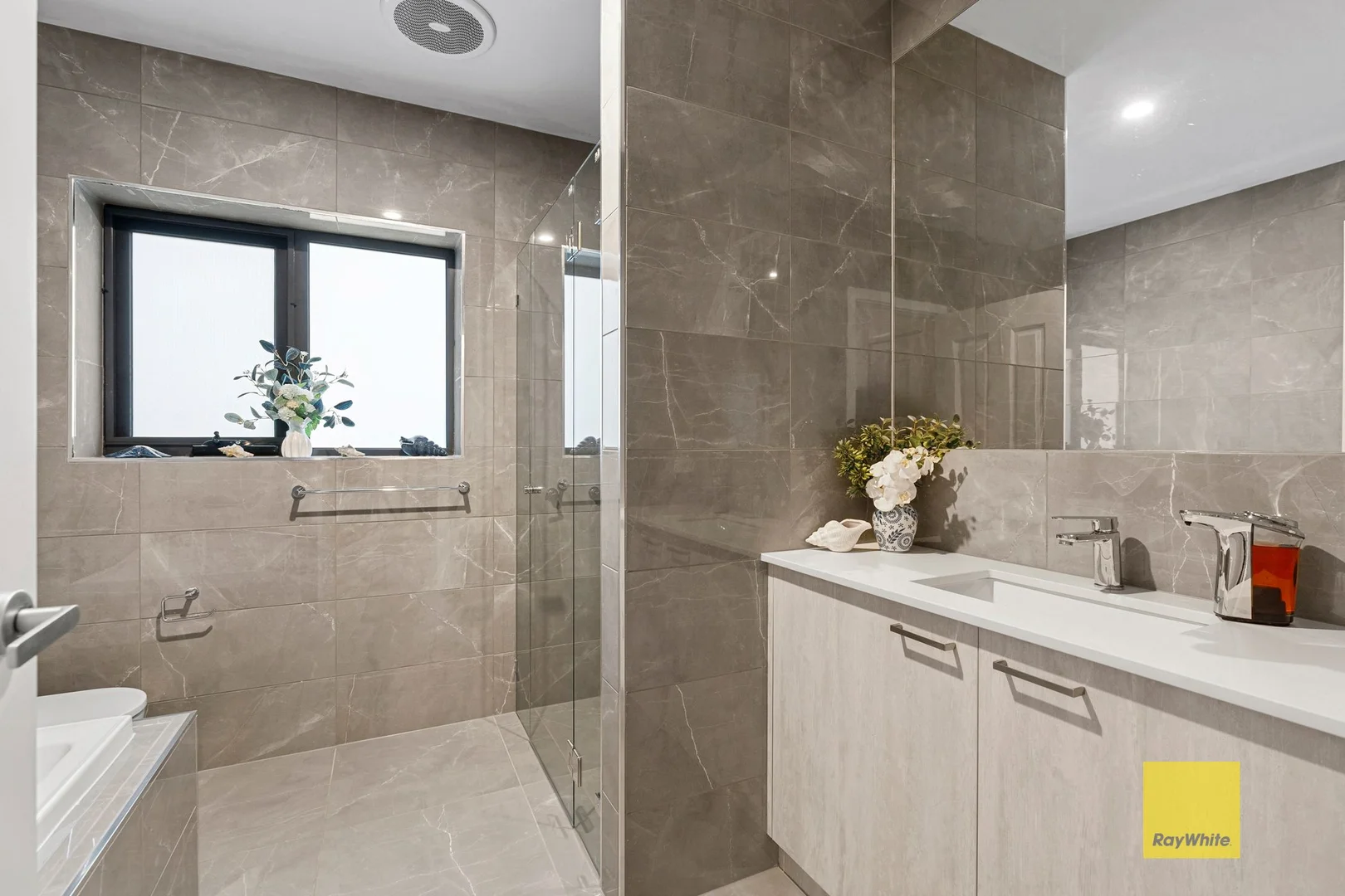 Additional image 12 of 24 Foymount Crescent, Highton VIC 3216