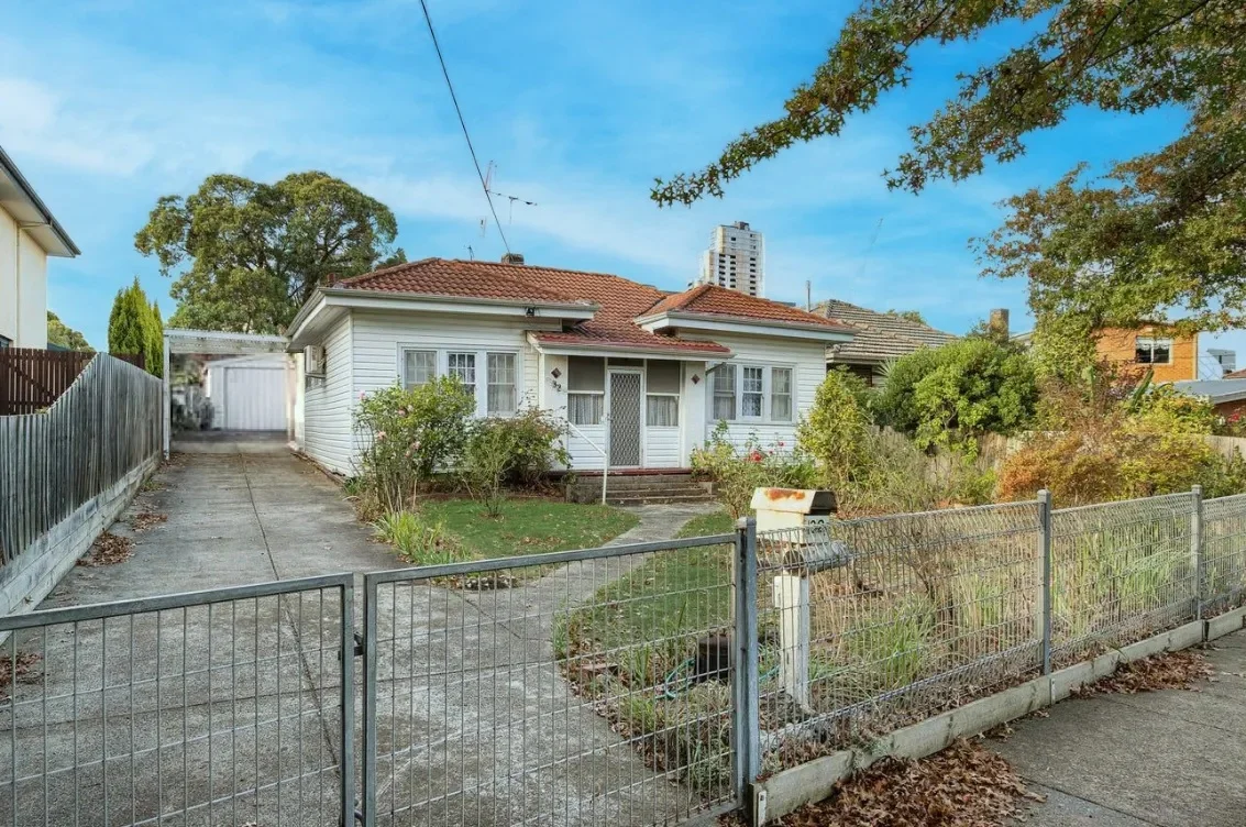 Additional image 2 of 32 Kintore Crescent, Box Hill VIC 3128