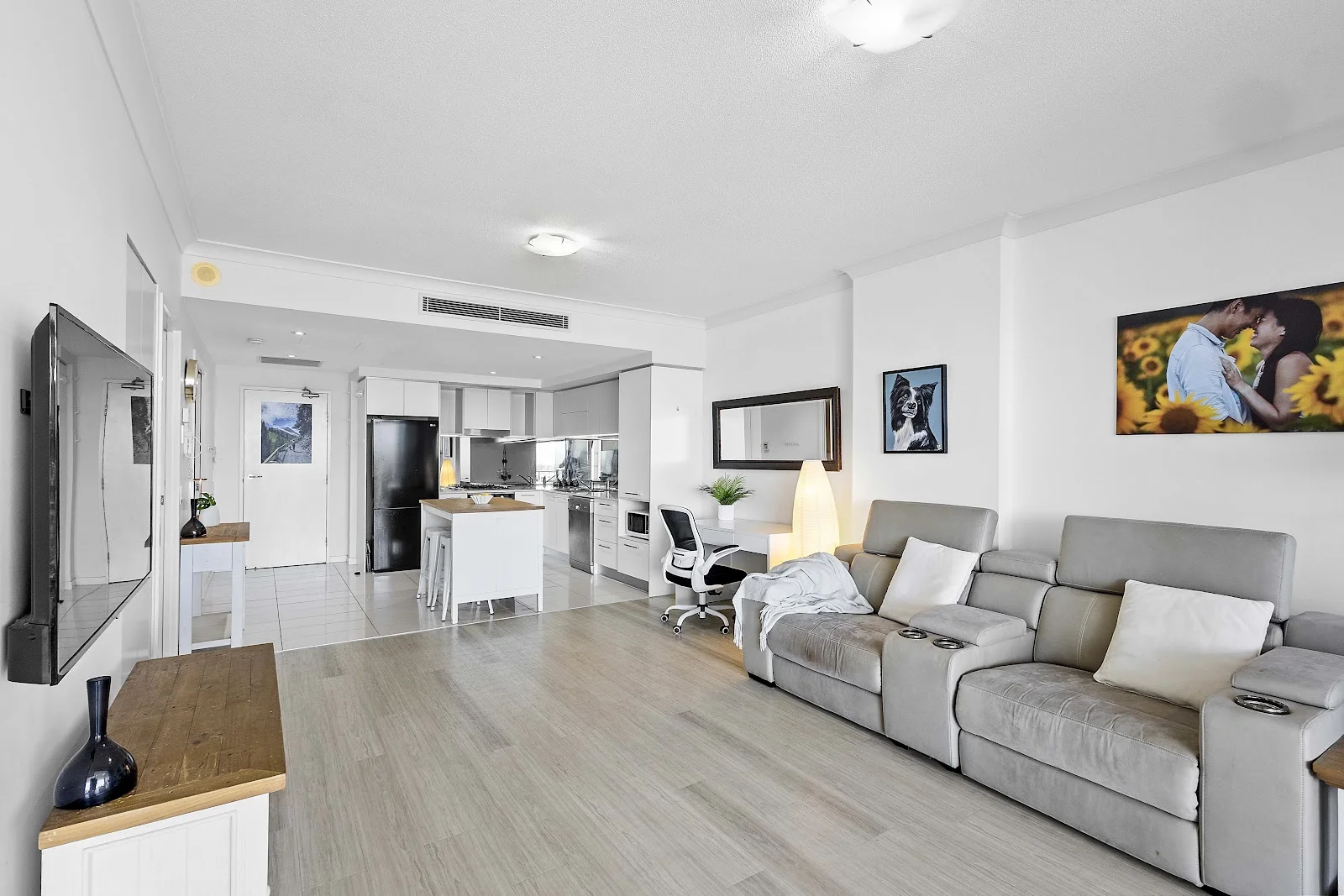 Additional image 8 of 807/430 Marine Parade, Biggera Waters QLD 4216