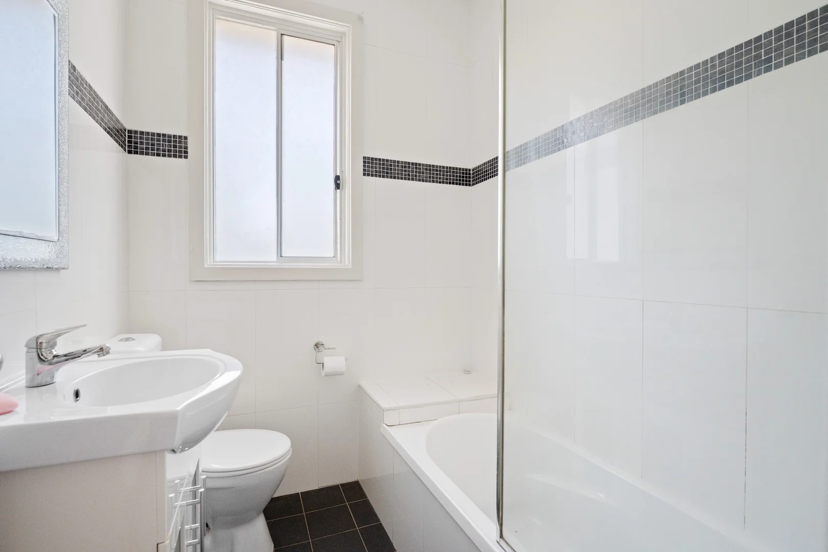 Additional image 9 of 107 Finlay Road, Goulburn NSW 2580