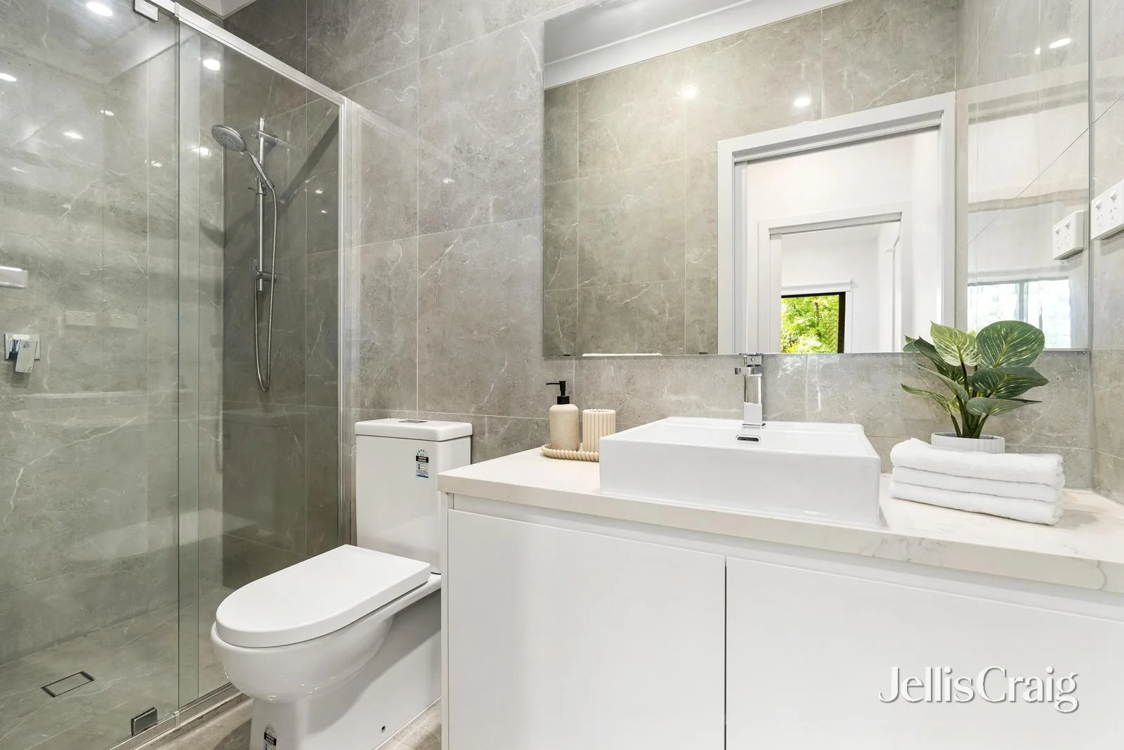 Additional image 10 of 12B Carolina Street, Mount Waverley VIC 3149