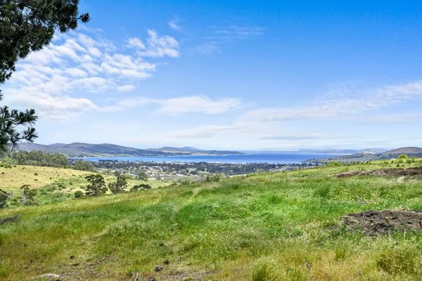 Additional image 3 of 1 and 2 Fallow Drive, Cambridge TAS 7170