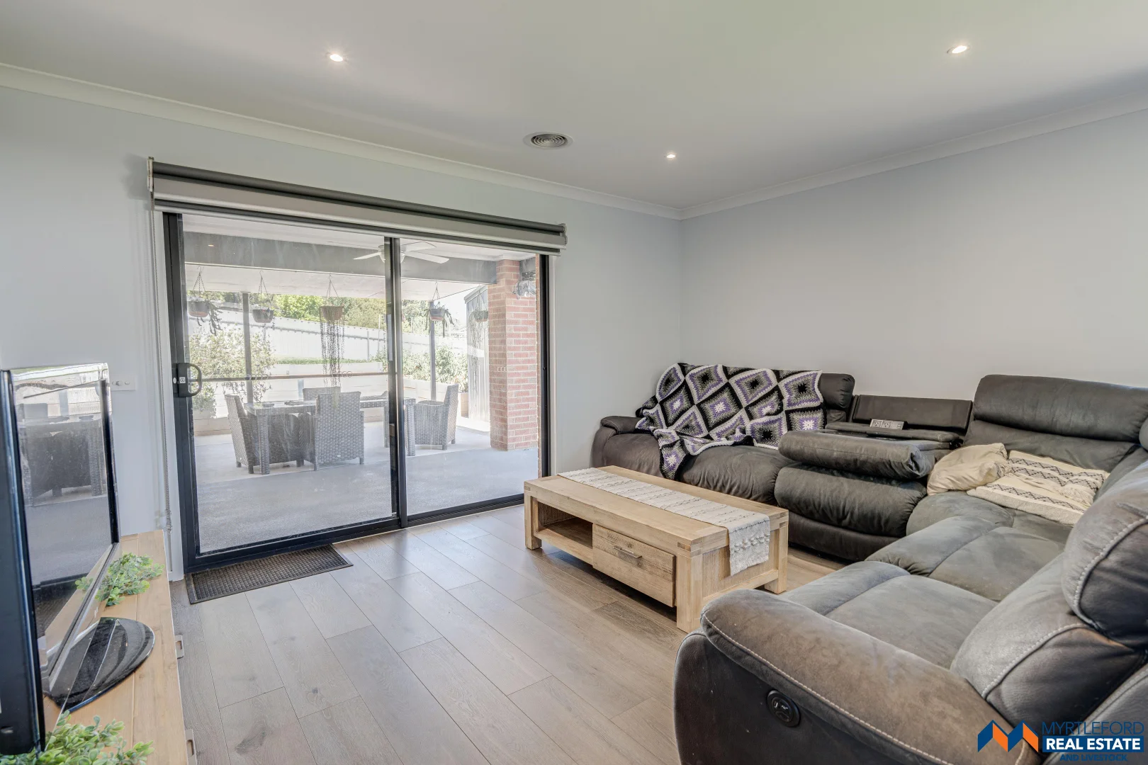 Additional image 18 of 4 Washington Parade, Myrtleford VIC 3737