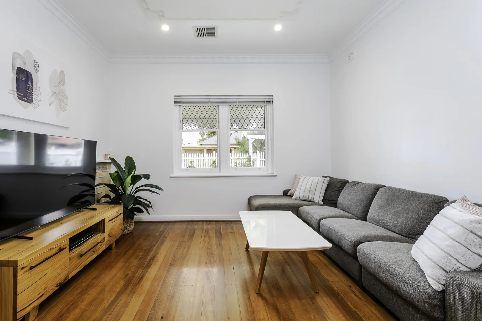 Additional image 10 of 8 Fairweather Avenue, Woodville South SA 5011