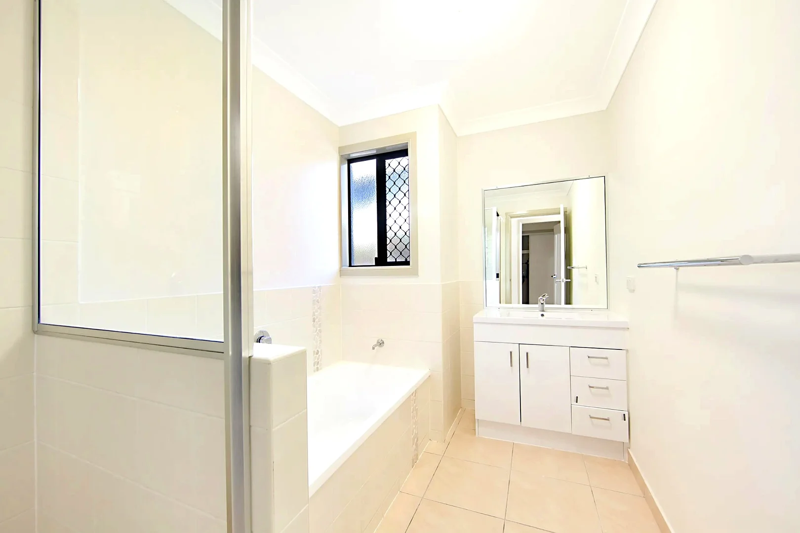 Additional image 8 of 1/4-6 Welsh Street, Rosslea QLD 4812