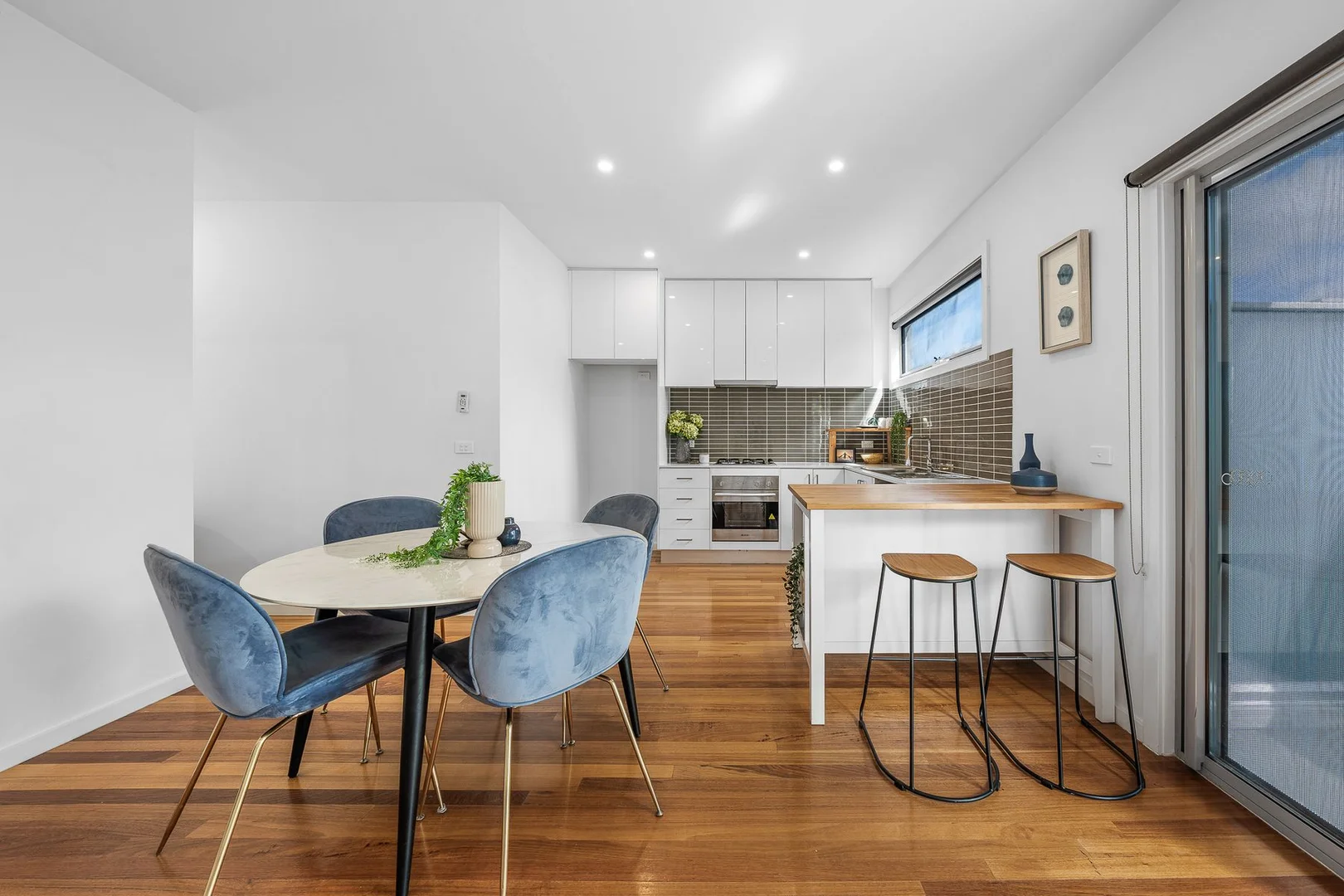 Additional image 2 of 10/48-50 William Street, Box Hill VIC 3128