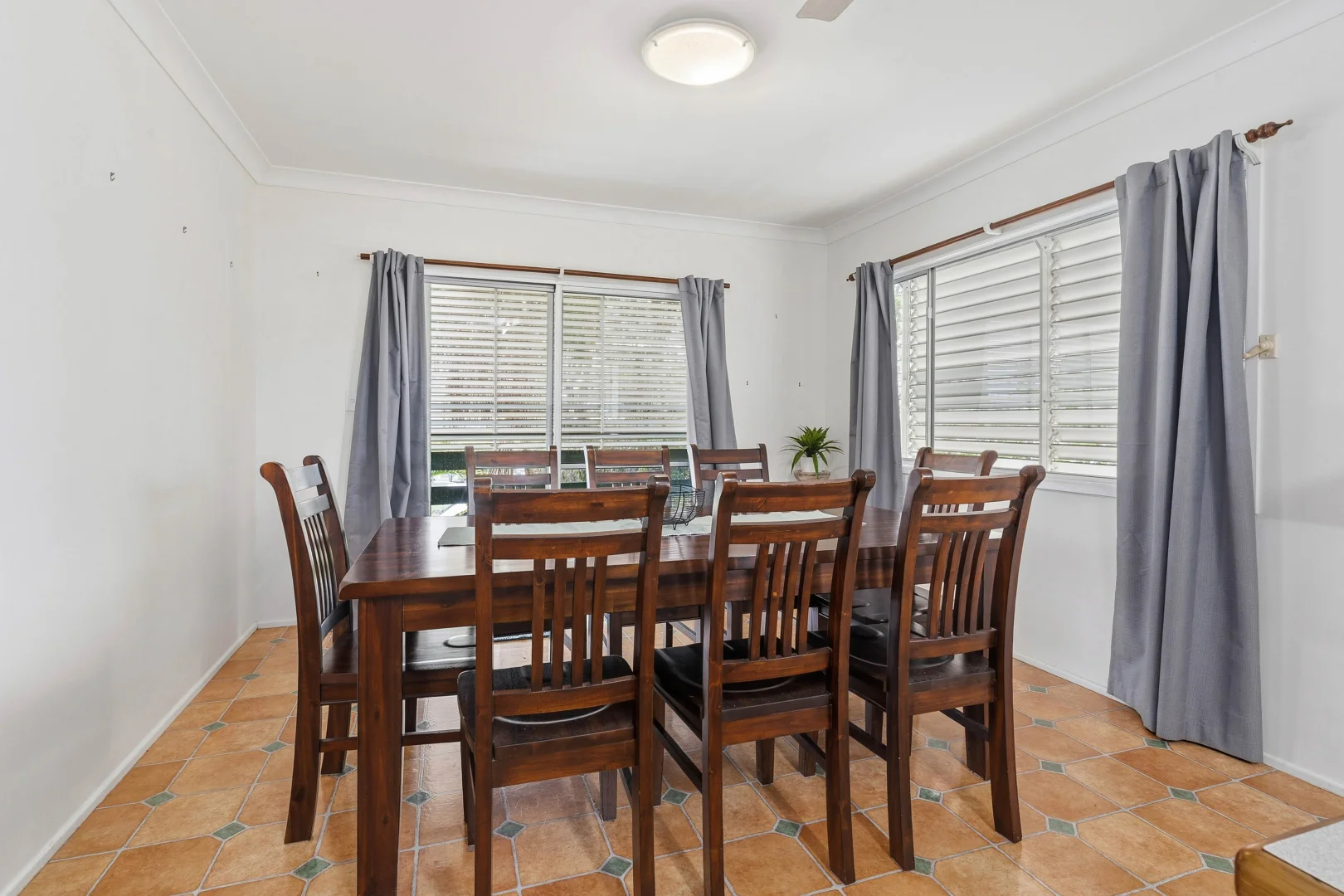 Additional image 8 of 284 Richardson Road, Park Avenue QLD 4701