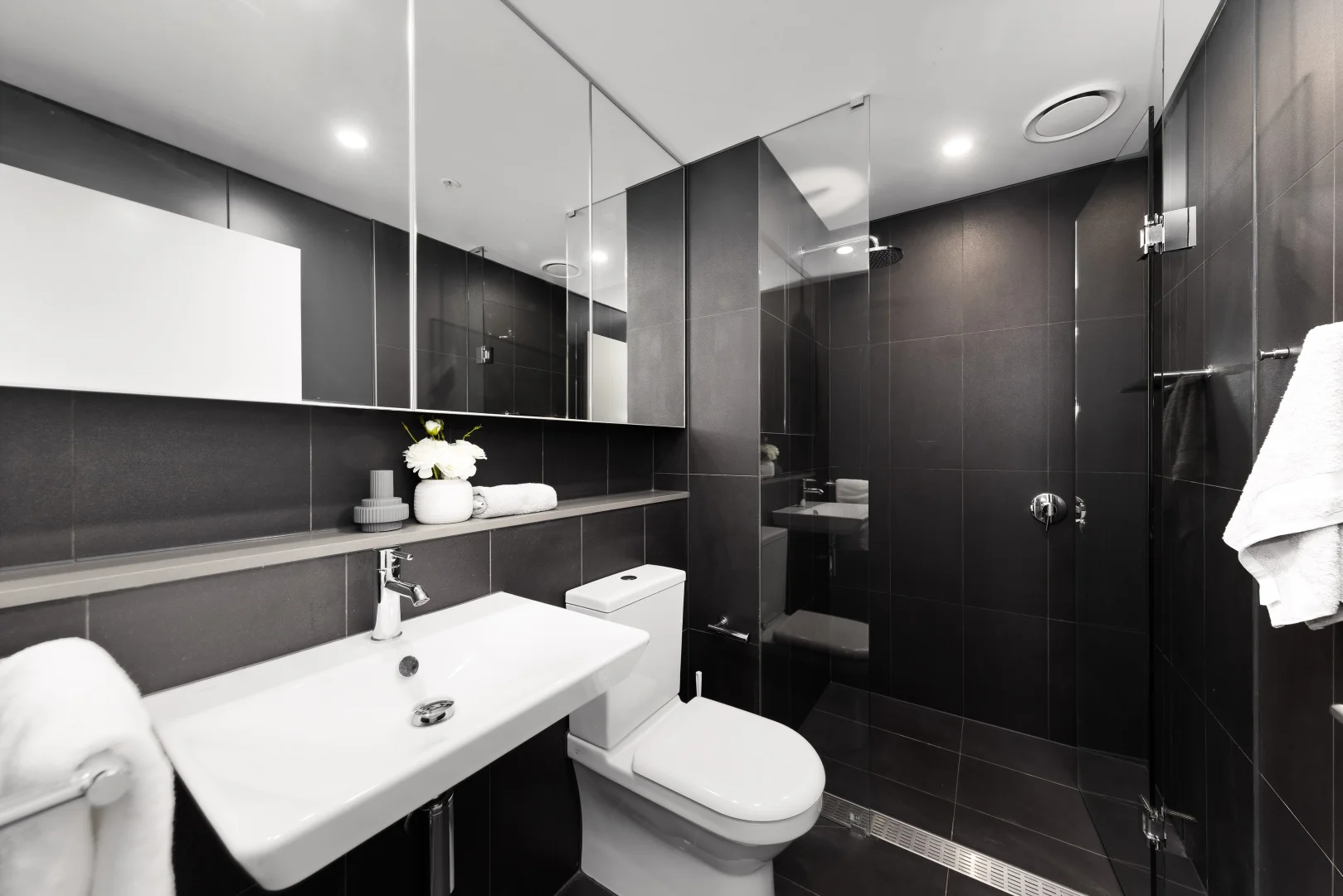 Additional image 16 of 1404E/888 Collins Street, Docklands VIC 3008