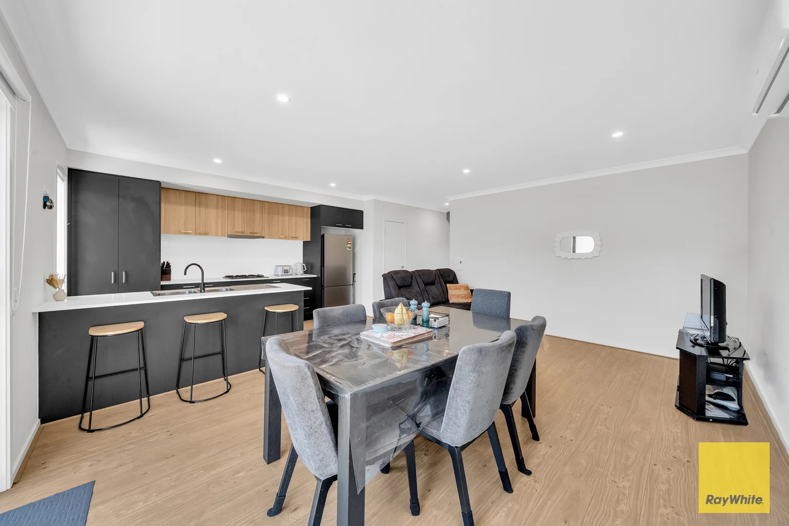 Additional image 3 of 12 Westphalia Walk, Bonnie Brook VIC 3335